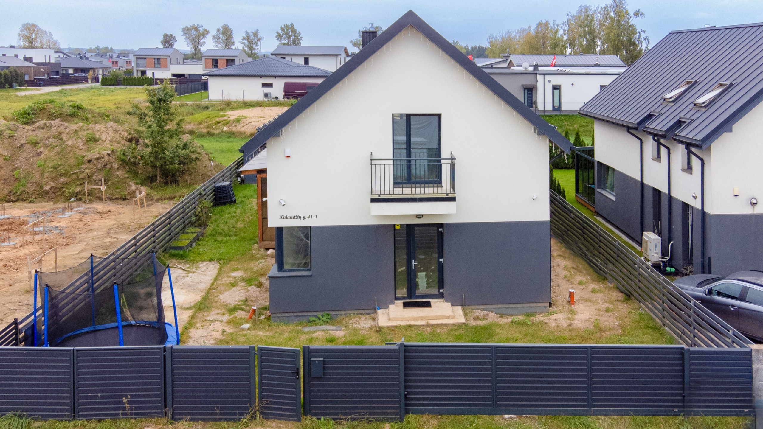 Namas Pilaitėje. Elina Sapiega fotografė Vilniuje