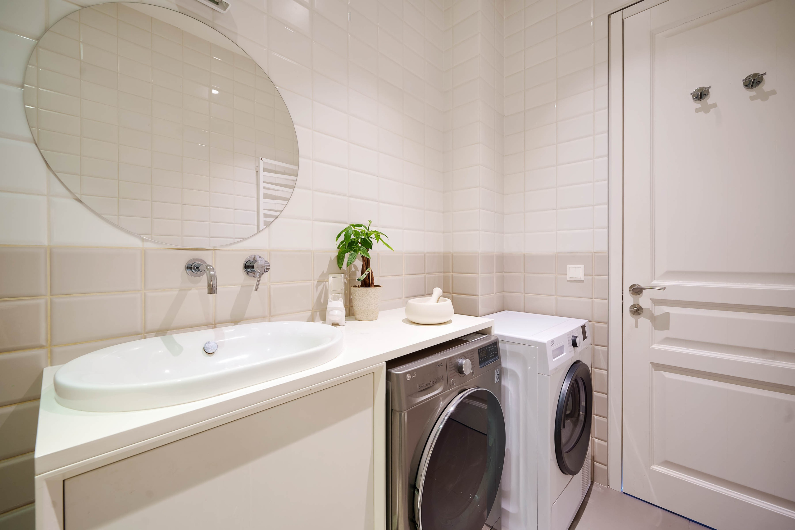 Zalakevičiaus g. 21. Elina Sapiega fotografė Vilniuje