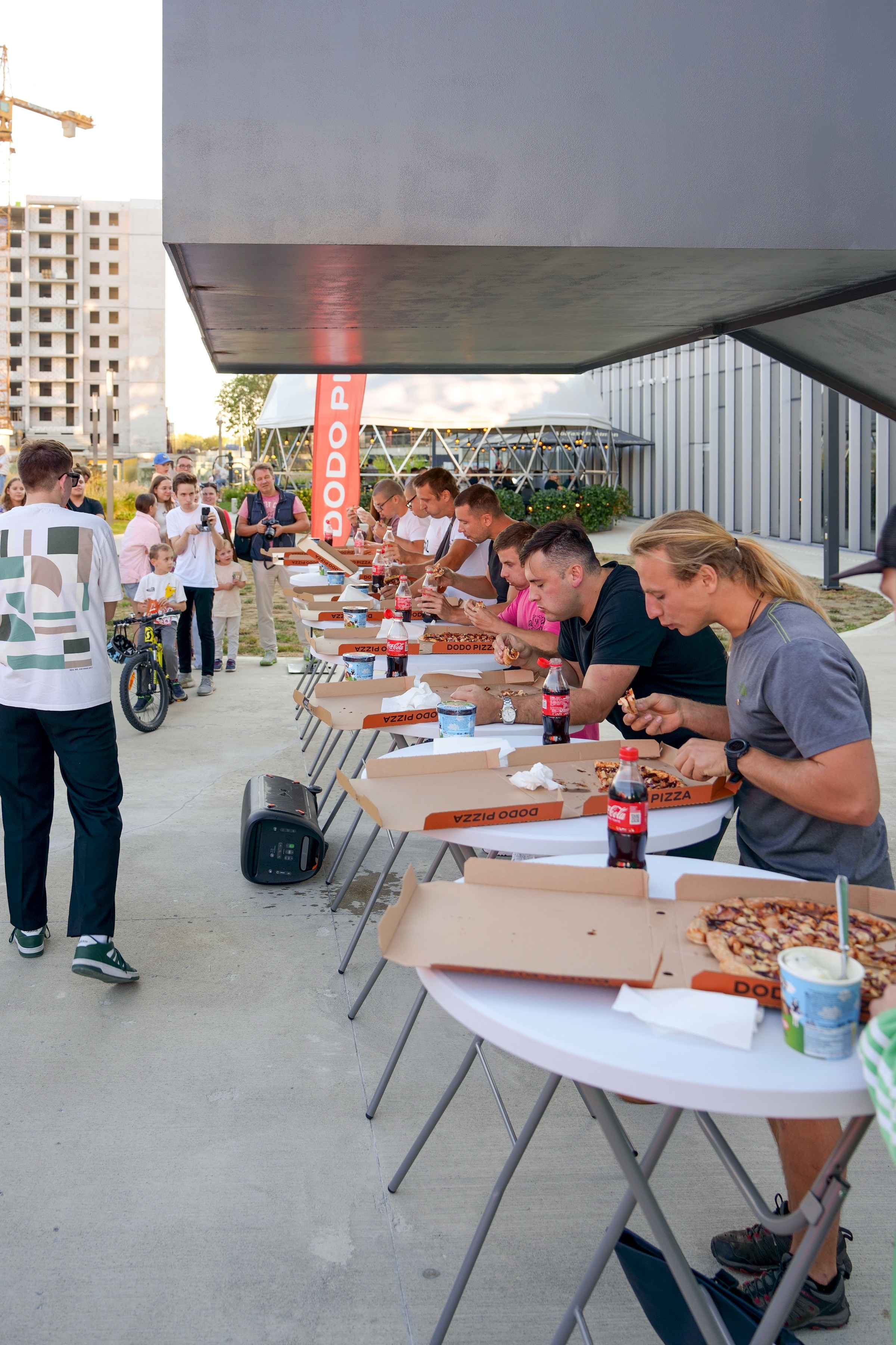 Dodo Pizza Picų Valgymo Čempionatas!. Elina Sapiega fotografė Vilniuje