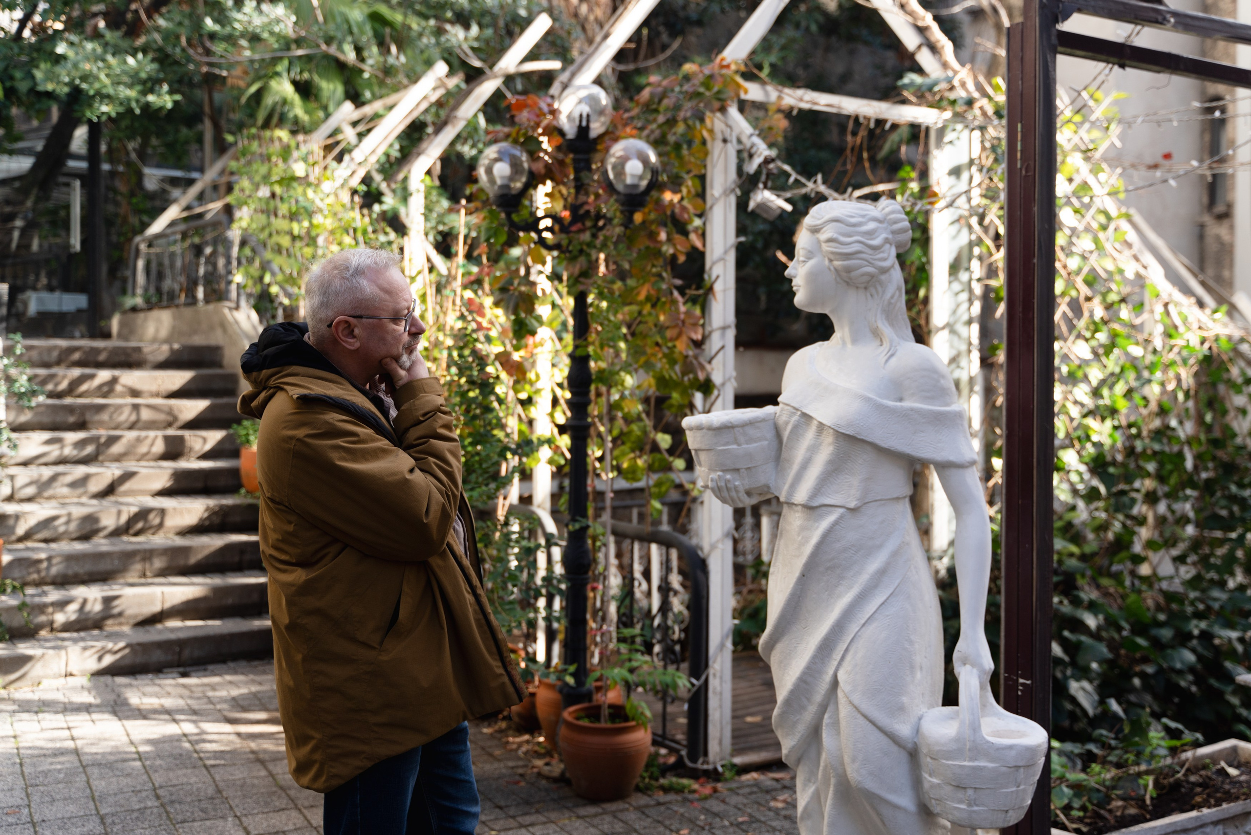 Family walk around Isteklal street. Aesthetic & Lifestyle photographer in Da Nang, Vietnam