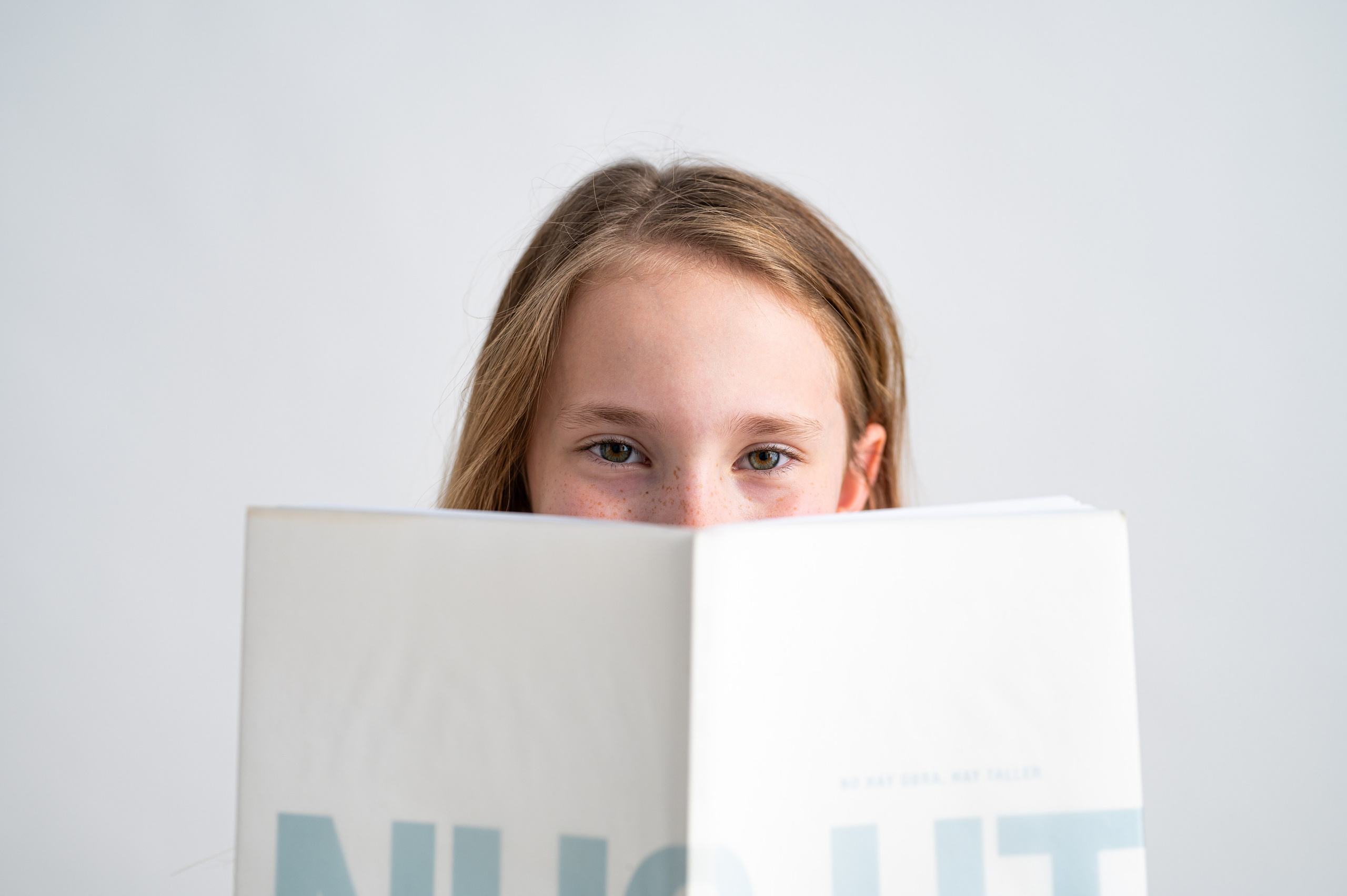 Polina — school yearbook. Photographer Yulia Lushnikova, Based in Valencia