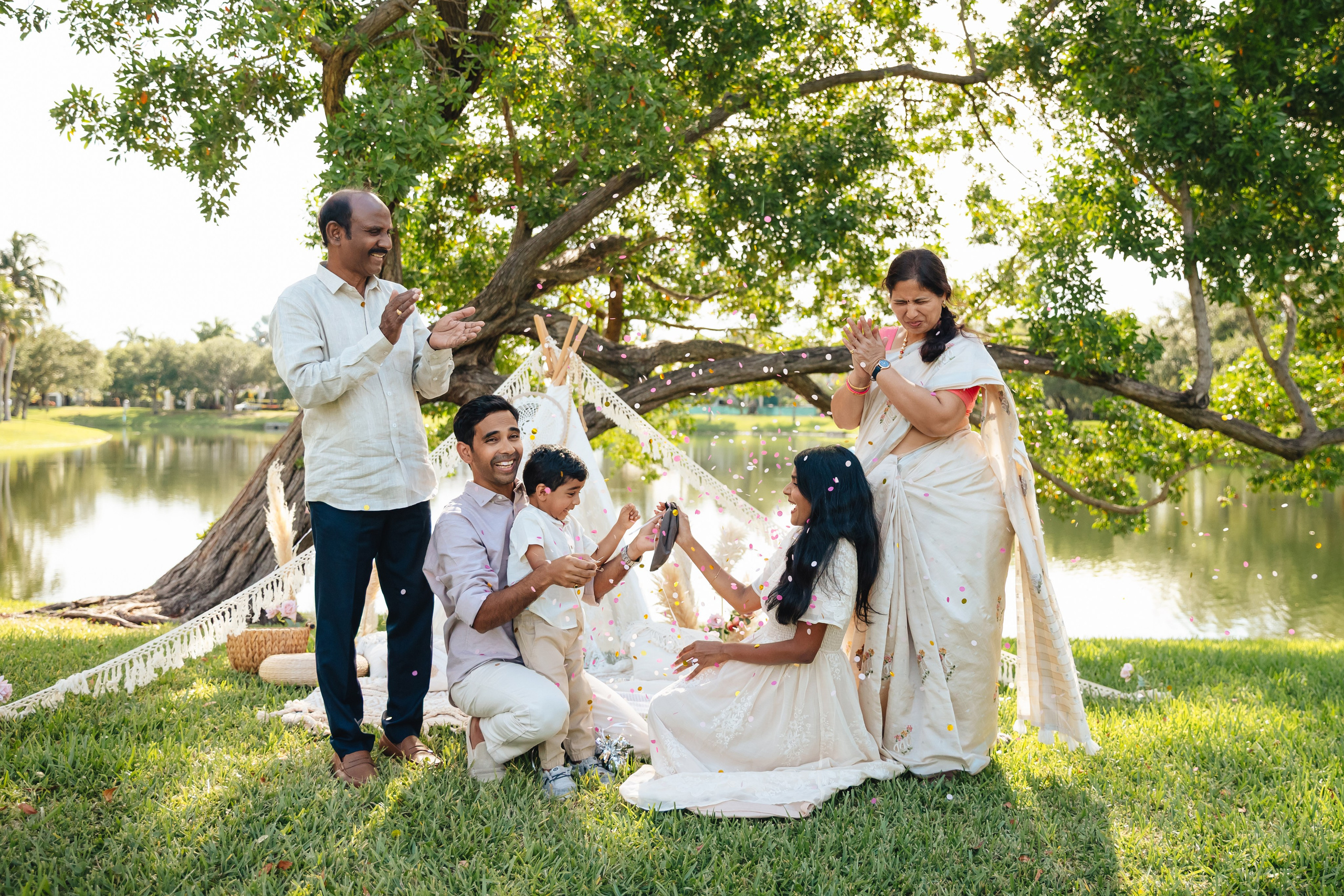 Birthday + props. Photographer in Miami, Family photographer, Event, Wedding