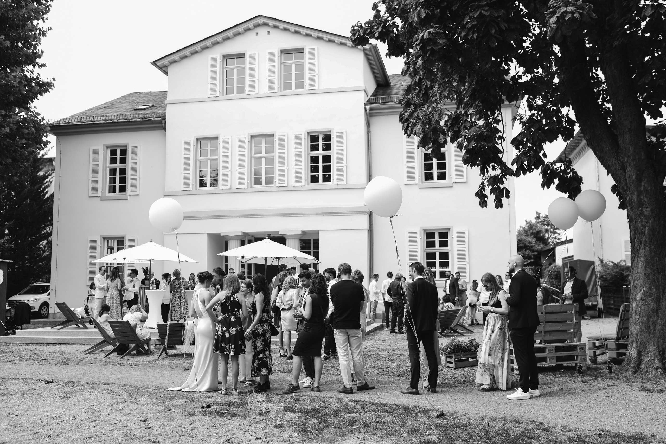Elegante Hochzeitsdekoration im Schlösschen Limburgerhof – stilvolle Details Pfalz