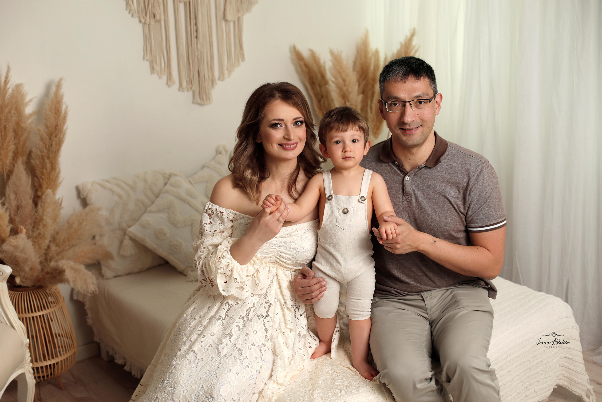 Babyfotograf Ulm, Babyfotograf Neu-Ulm, Babyfotograf Münsingen, Babyfotograf Metzingen, Babyfotograf Göppingen, Babyfotograf Tübingen, Babyfotograf Memmingen, Babyfotograf Reutlingen, Babyfotograf Stuttgart, Babyfotograf Günzburg, Babyfotograf Biberach an der Riss, Babyfotograf Alb-Donau-Kreis, Babyfotograf Bad Saulgau, Babyfotograf Bad Waldsee, Babyfotograf Ehingen, neugeborenenfotografie Ulm, neugeborenenfotografie Neu-Ulm, neugeborenenfotografie Stuttgart, neugeborenenfotografie Metzingen, neugeborenenfotografie Münsingen, neugeborenenfotografie Bad Saulgau, neugeborenenfotografie Bad Waldsee, neugeborenenfotografie Ehingen, neugeborenenfotografie Langenau, neugeborenenfotografie Ravensburg, neugeborenenfotografie Sigmaringen, Fograf Ulm, Fotograf Ehingen, Fotograf Bad Waldsee, Fotograf Friedrichshafen, Baby Ulm, Entbindung Ulm, babyfotograf Erbach, Babyfotograf Blabeuren, Babyfotograf Biberach, babyshooting ulm, babyshooting metzingen, babyshooting ehingen, Babybauchshooting, Schwangerschaftsshooting, Babybauchbilder, Babybauchfotografie Ulm, Matmaternity, studiophotography.studiophotoshoot