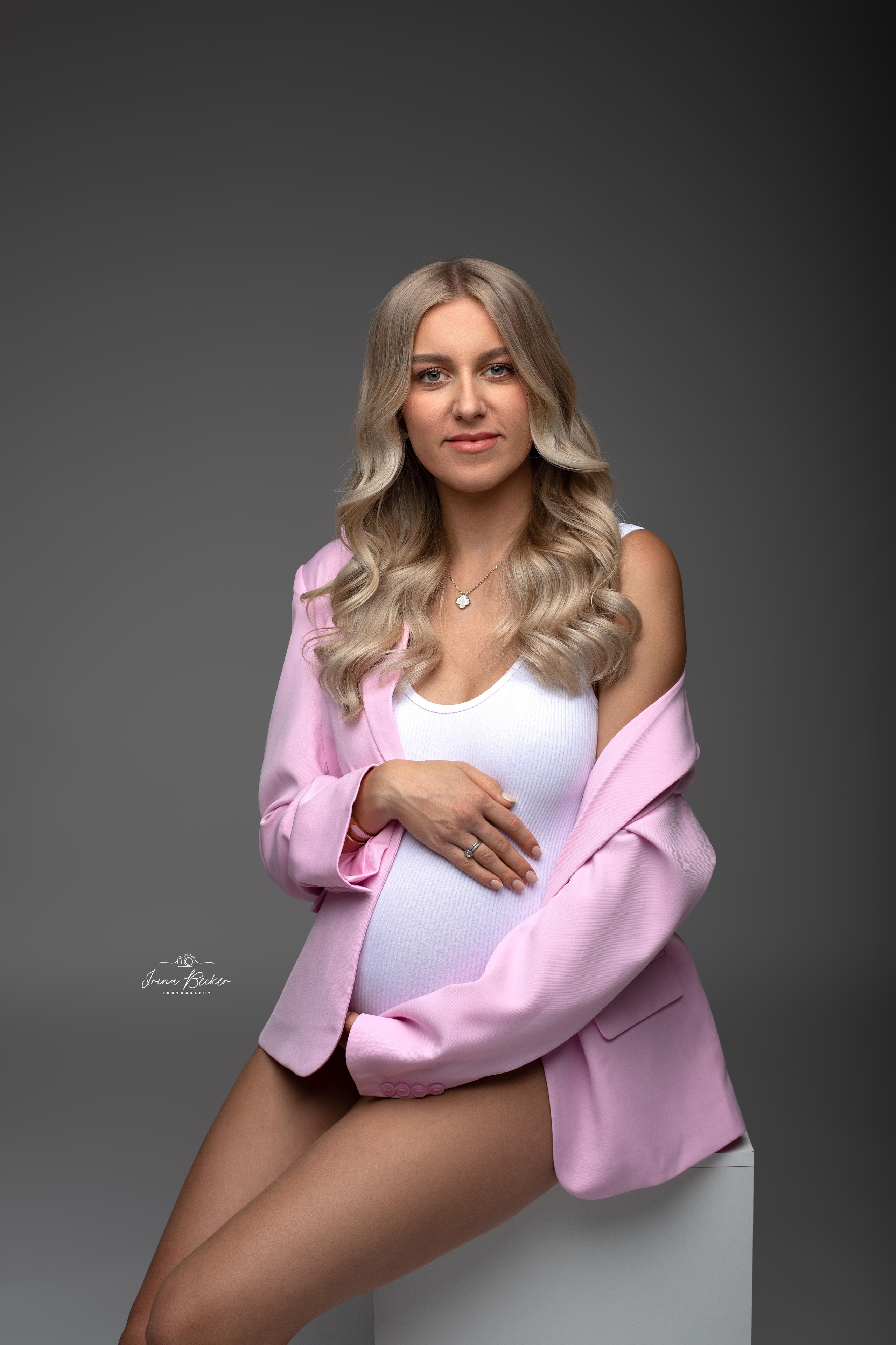 Babyfotograf Ulm, Babyfotograf Neu-Ulm, Babyfotograf Münsingen, Babyfotograf Metzingen, Babyfotograf Göppingen, Babyfotograf Tübingen, Babyfotograf Memmingen, Babyfotograf Reutlingen, Babyfotograf Stuttgart, Babyfotograf Günzburg, Babyfotograf Biberach an der Riss, Babyfotograf Alb-Donau-Kreis, Babyfotograf Bad Saulgau, Babyfotograf Bad Waldsee, Babyfotograf Ehingen, neugeborenenfotografie Ulm, neugeborenenfotografie Neu-Ulm, neugeborenenfotografie Stuttgart, neugeborenenfotografie Metzingen, neugeborenenfotografie Münsingen, neugeborenenfotografie Bad Saulgau, neugeborenenfotografie Bad Waldsee, neugeborenenfotografie Ehingen, neugeborenenfotografie Langenau, neugeborenenfotografie Ravensburg, neugeborenenfotografie Sigmaringen, Fograf Ulm, Fotograf Ehingen, Fotograf Bad Waldsee, Fotograf Friedrichshafen, Baby Ulm, Entbindung Ulm, babyfotograf Erbach, Babyfotograf Blabeuren, Babyfotograf Biberach, babyshooting ulm, babyshooting metzingen, babyshooting ehingen, Babybauchshooting, Schwangerschaftsshooting, Babybauchbilder, Babybauchfotografie Ulm, Matmaternity, studiophotography.studiophotoshoot