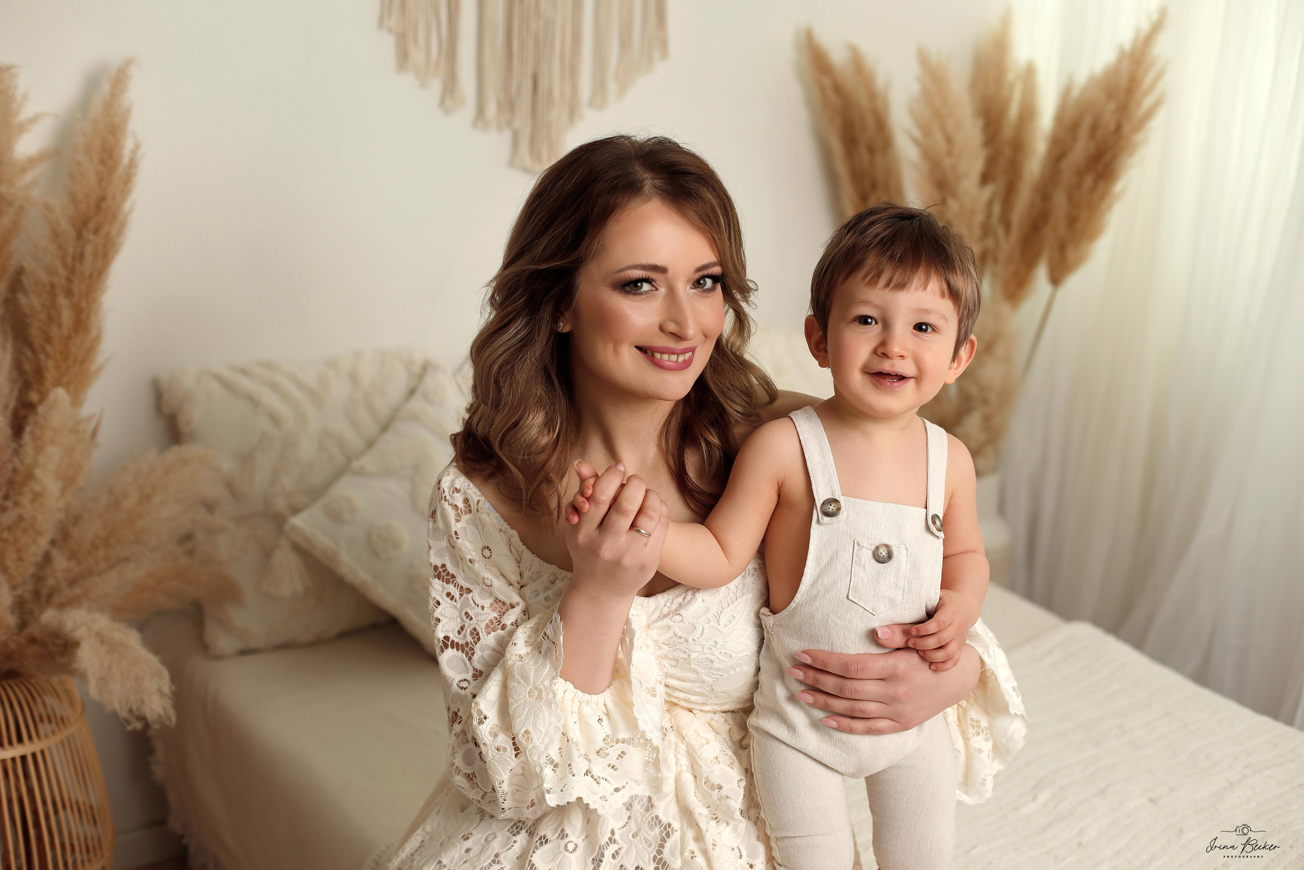 Babyfotograf Ulm, Babyfotograf Neu-Ulm, Babyfotograf Münsingen, Babyfotograf Metzingen, Babyfotograf Göppingen, Babyfotograf Tübingen, Babyfotograf Memmingen, Babyfotograf Reutlingen, Babyfotograf Stuttgart, Babyfotograf Günzburg, Babyfotograf Biberach an der Riss, Babyfotograf Alb-Donau-Kreis, Babyfotograf Bad Saulgau, Babyfotograf Bad Waldsee, Babyfotograf Ehingen, neugeborenenfotografie Ulm, neugeborenenfotografie Neu-Ulm, neugeborenenfotografie Stuttgart, neugeborenenfotografie Metzingen, neugeborenenfotografie Münsingen, neugeborenenfotografie Bad Saulgau, neugeborenenfotografie Bad Waldsee, neugeborenenfotografie Ehingen, neugeborenenfotografie Langenau, neugeborenenfotografie Ravensburg, neugeborenenfotografie Sigmaringen, Fograf Ulm, Fotograf Ehingen, Fotograf Bad Waldsee, Fotograf Friedrichshafen, Baby Ulm, Entbindung Ulm, babyfotograf Erbach, Babyfotograf Blabeuren, Babyfotograf Biberach, babyshooting ulm, babyshooting metzingen, babyshooting ehingen, Babybauchshooting, Schwangerschaftsshooting, Babybauchbilder, Babybauchfotografie Ulm, Matmaternity, studiophotography.studiophotoshoot