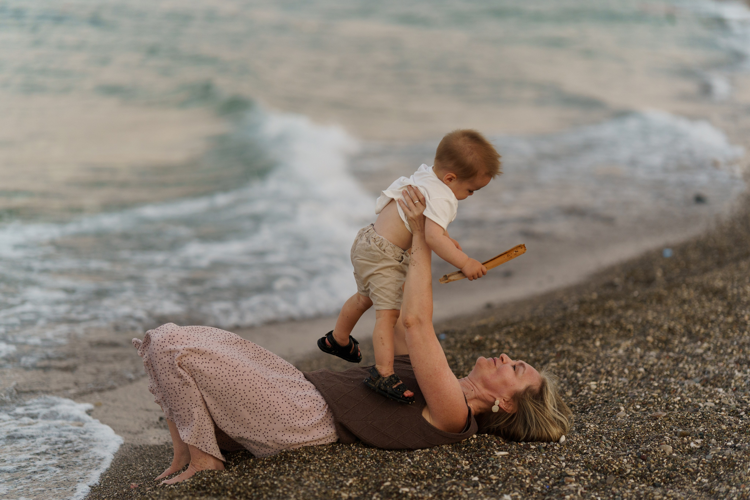 Наталия с внуком. Family photographer in Oviedo — Yana Razina