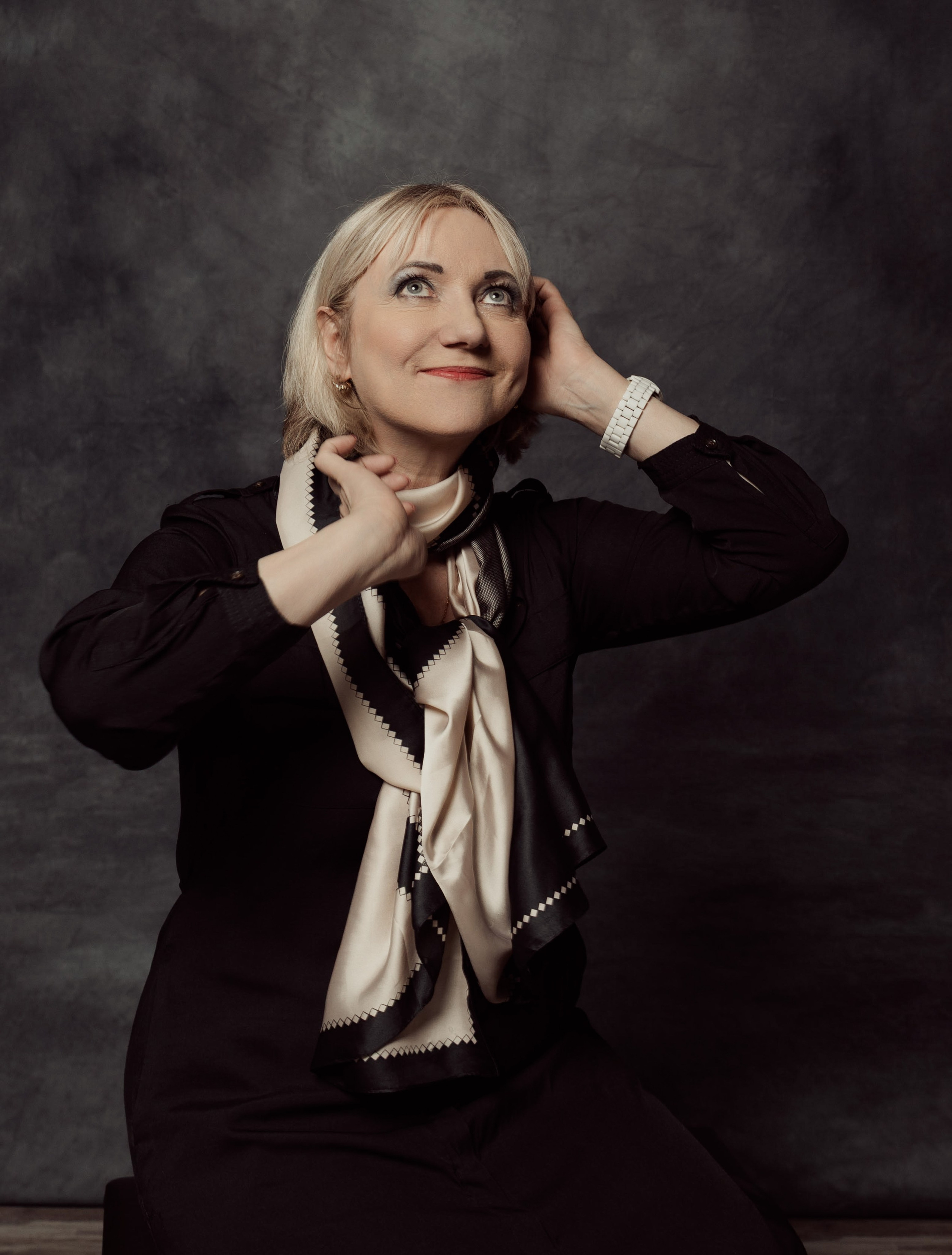 Professional. Portrait, pet and family photographer Jenny in Calgary