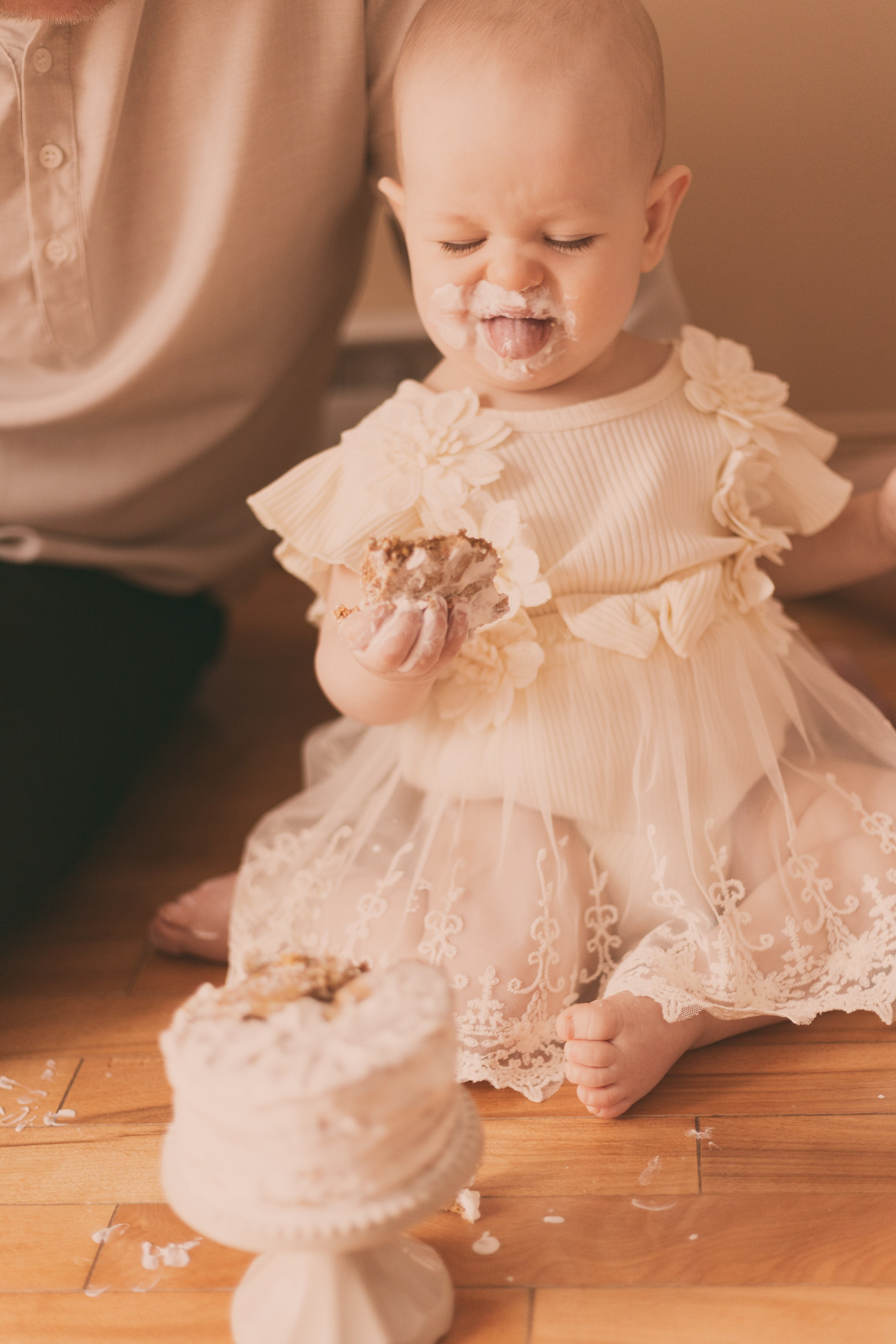 BABY MILESTONE. Calgary Family & Portrait Photographer | Jenny Photo Art