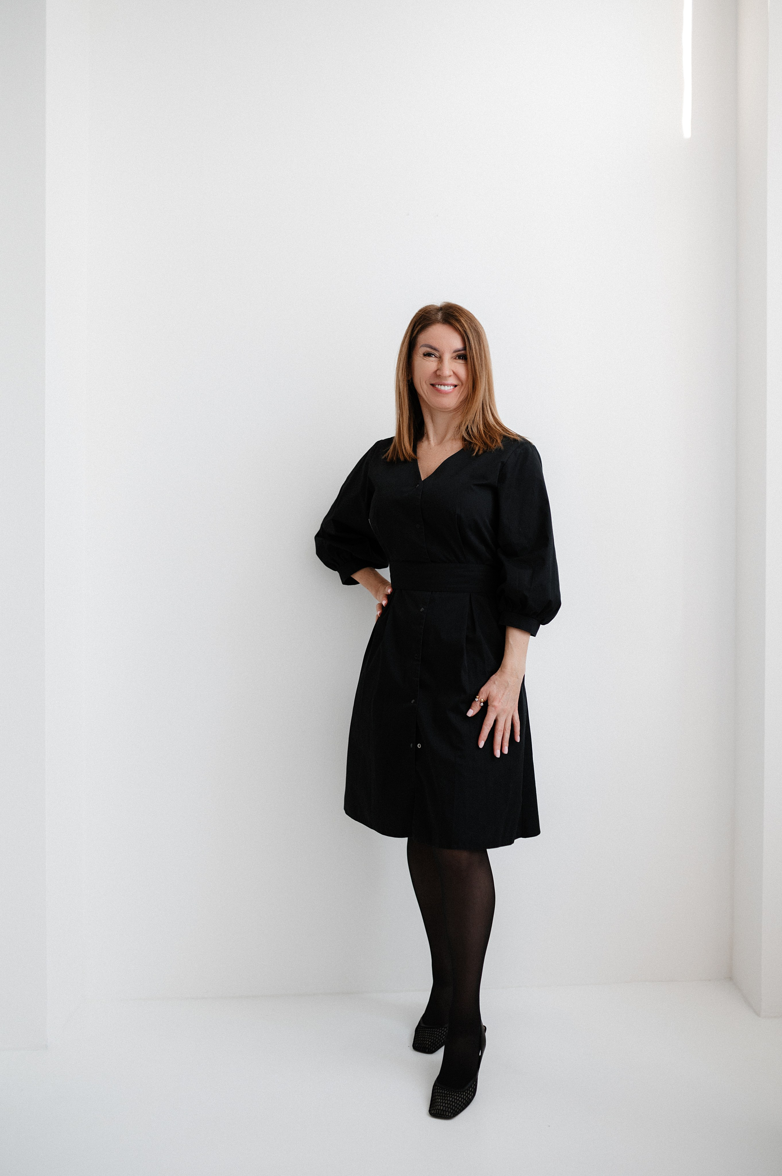 Beauty by Vovk cosmetologist in Prague. ANNA-MARIA PHOTO CONTENT CREATOR — фотограф, естет, художник і візуальний експерт Instagram у Празі