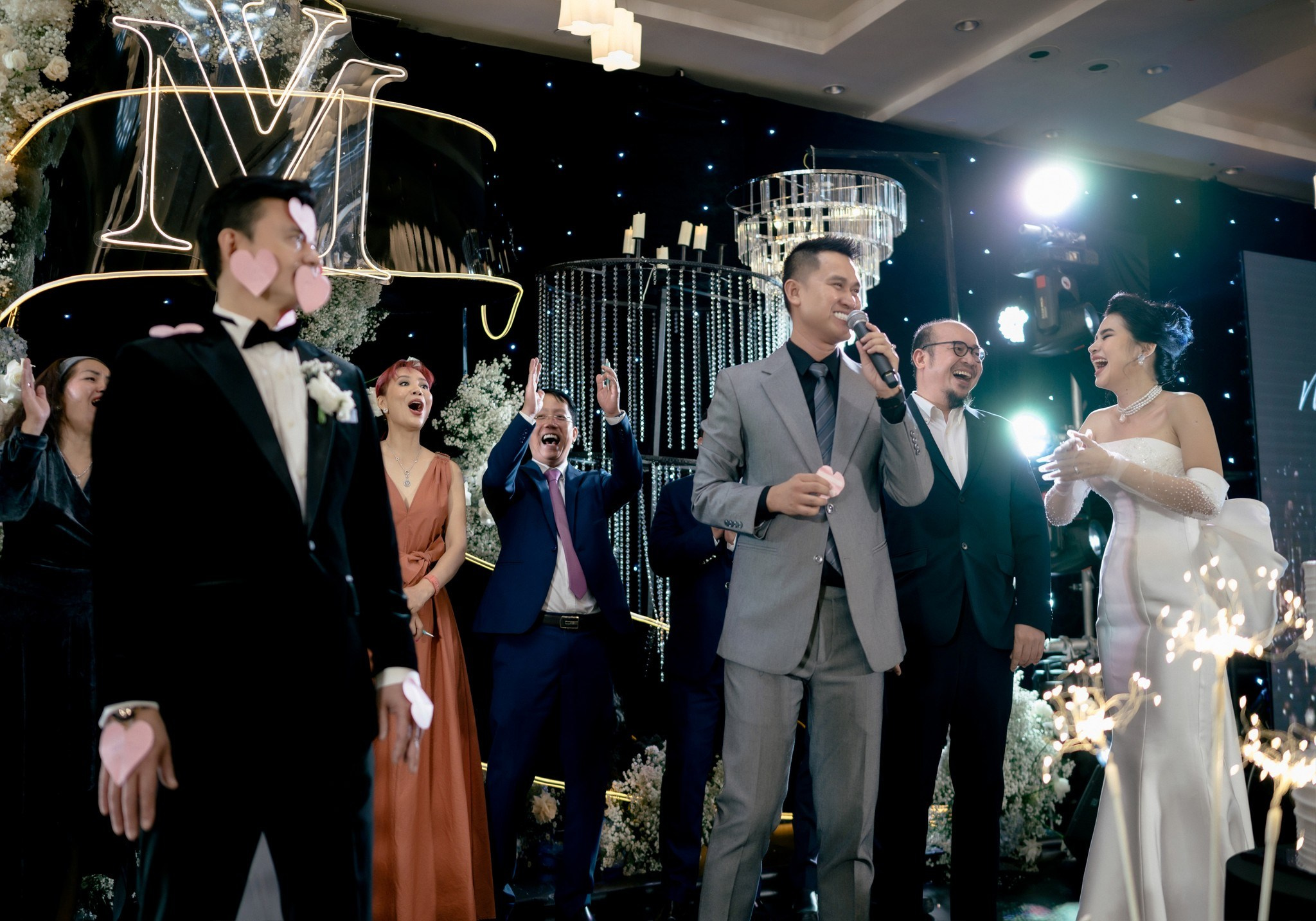 M & V. TheLoveMuseum