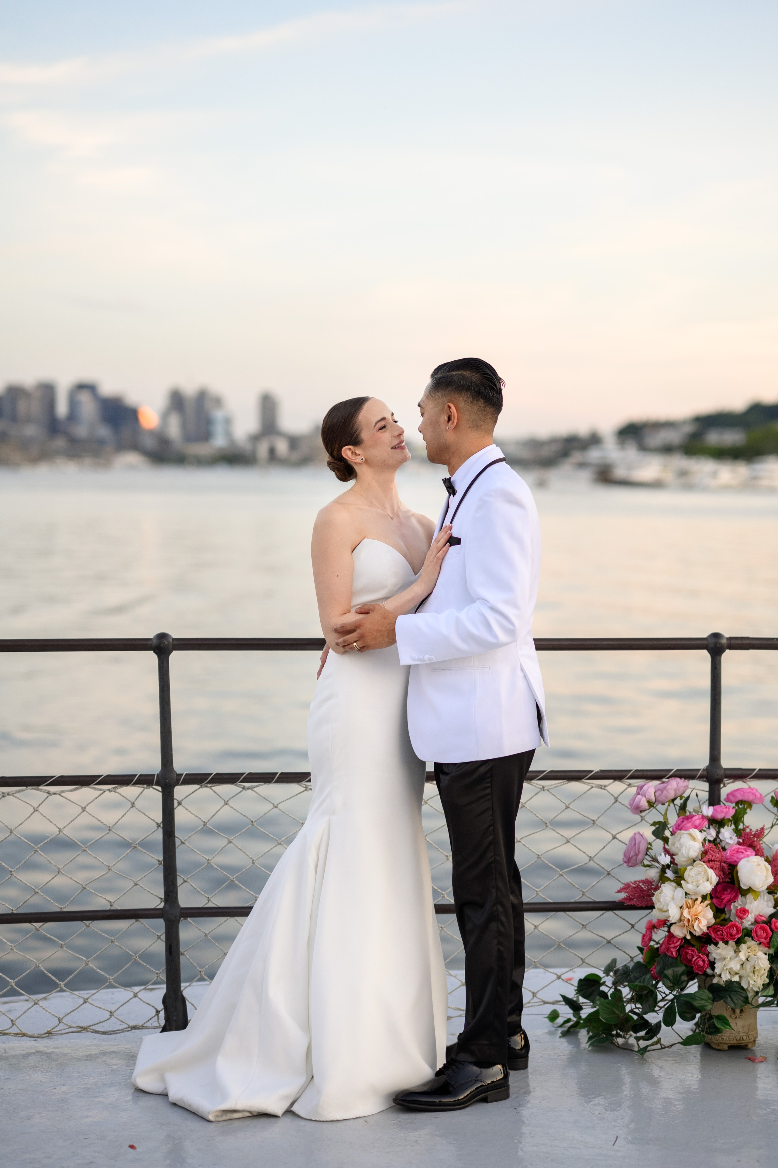 Kevin & Katie. Wedding & portrait photography in the Seattle Area. Helen Michelle photographer