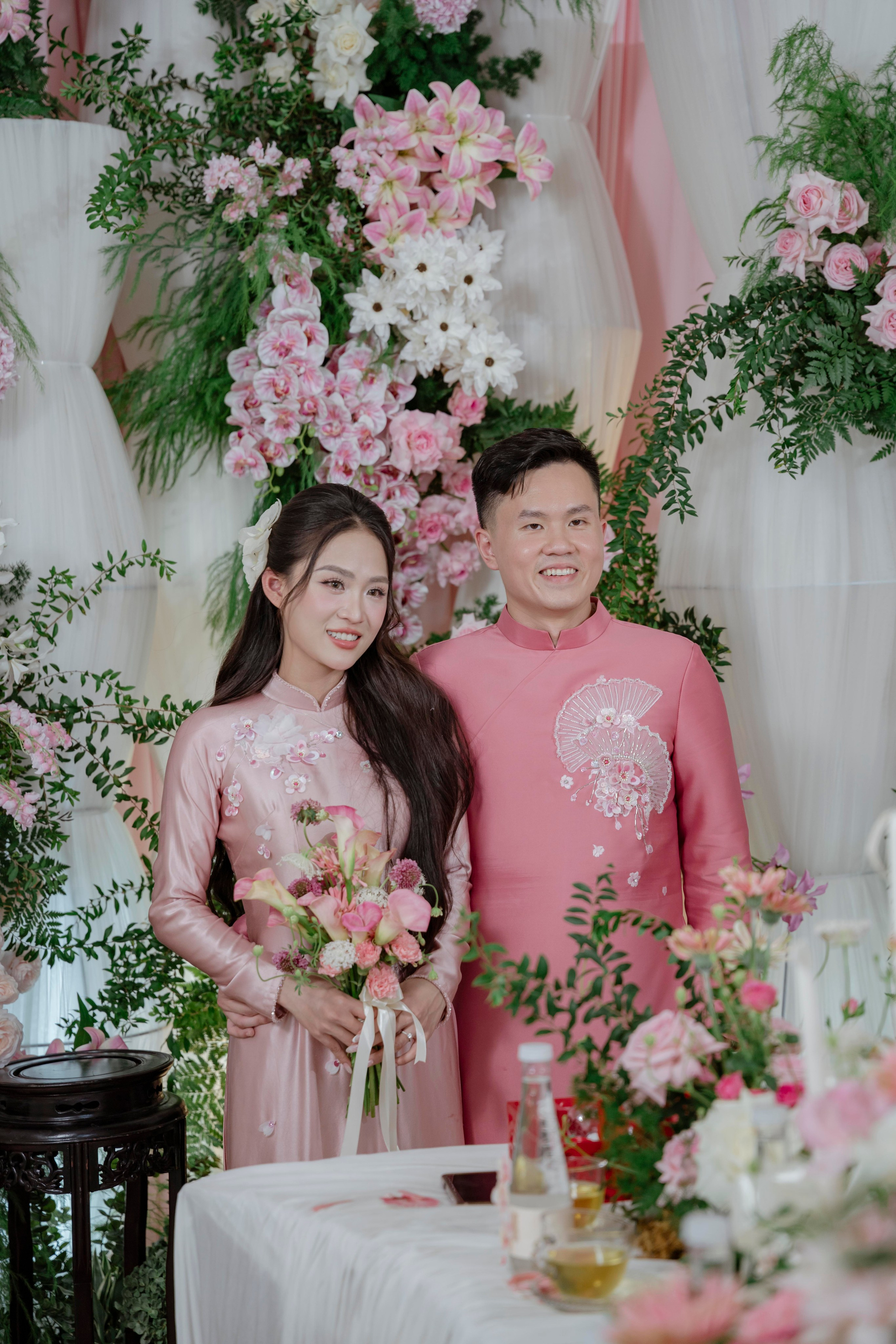 LINH & HUYEN. WEDDING PHOTOGRAPHER IN VIETNAM