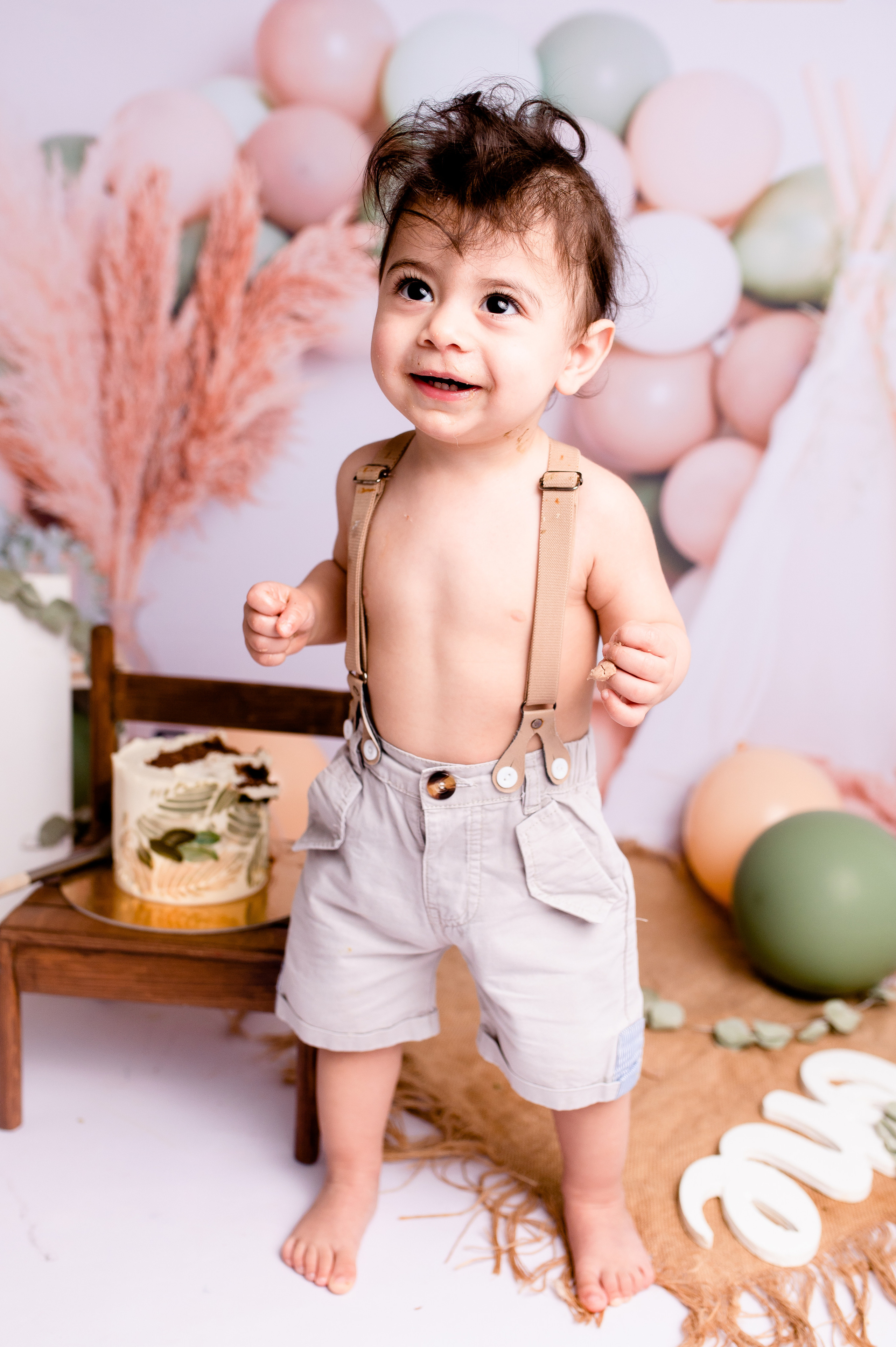 Φωτογράφιση για τα πρώτα γενέθλια. WELCOME