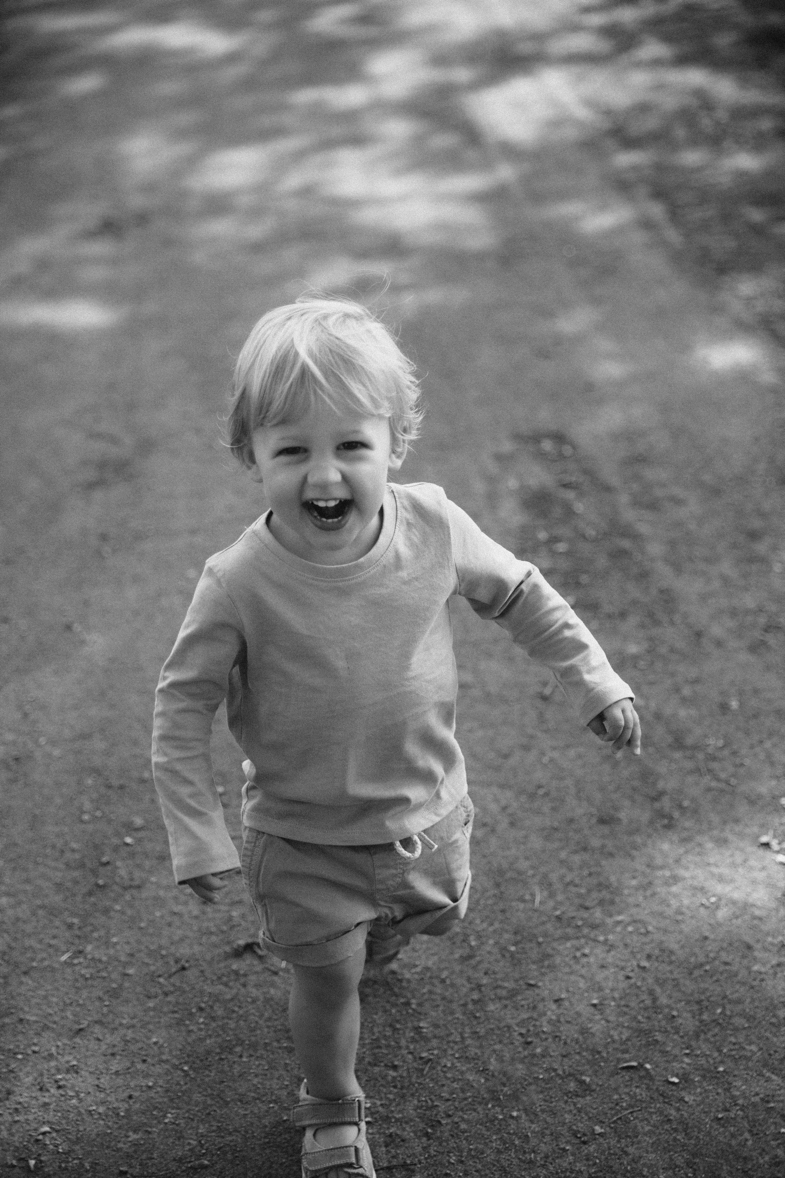 Семья из четырех, фотосессия в лесу. True self