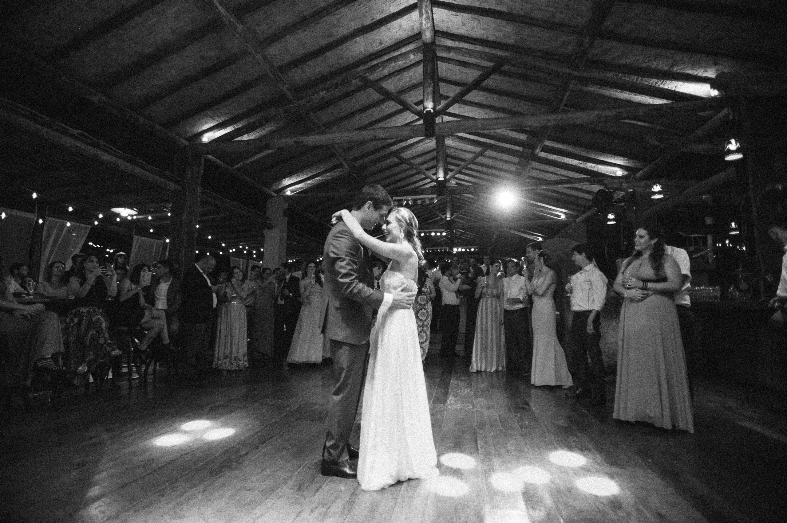 Janaina e Maurício — Espaço Galiileo Ilhabela