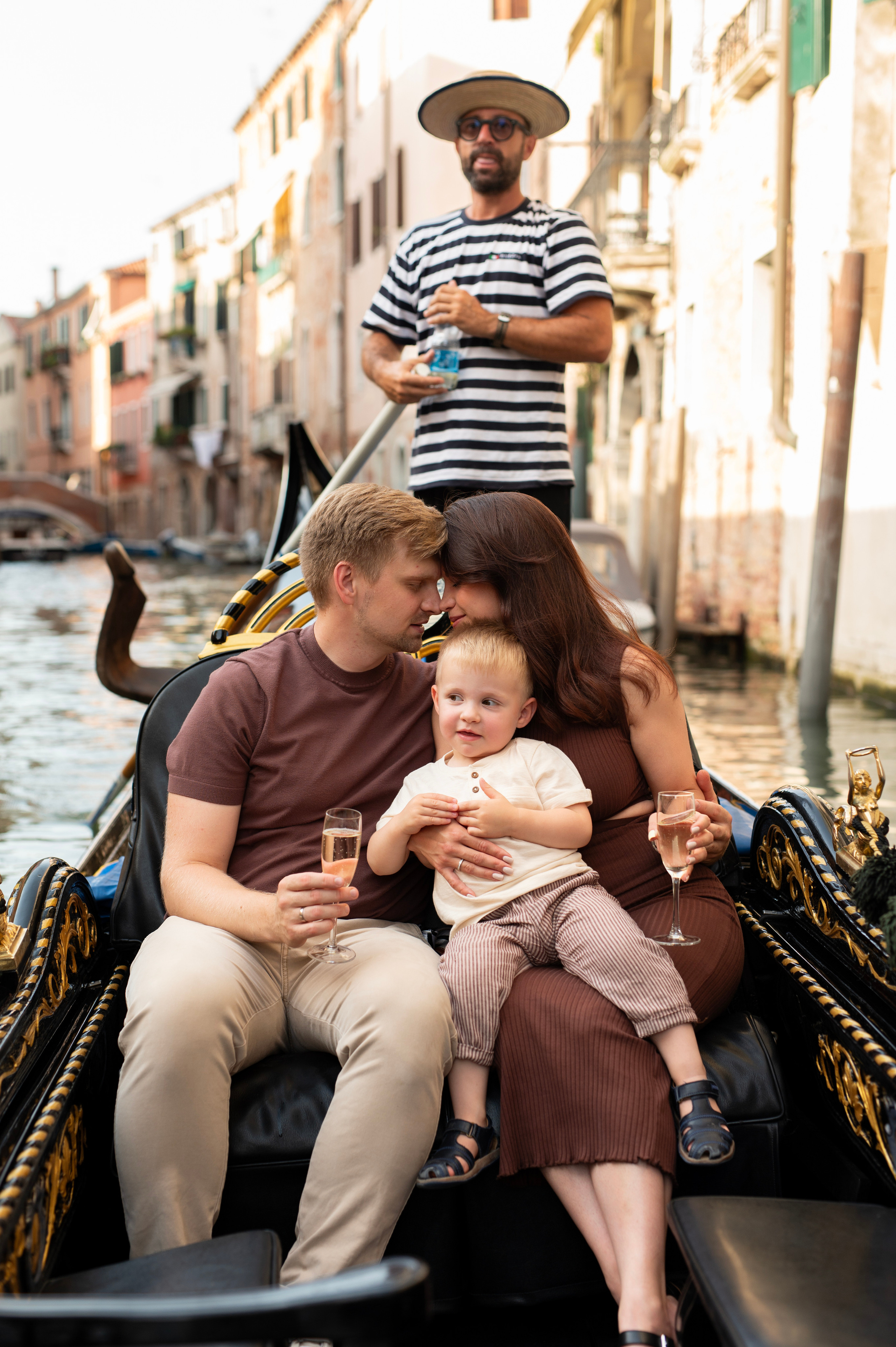 Photoshoot in gondola. Фотограф в Венеции Anna Terzi