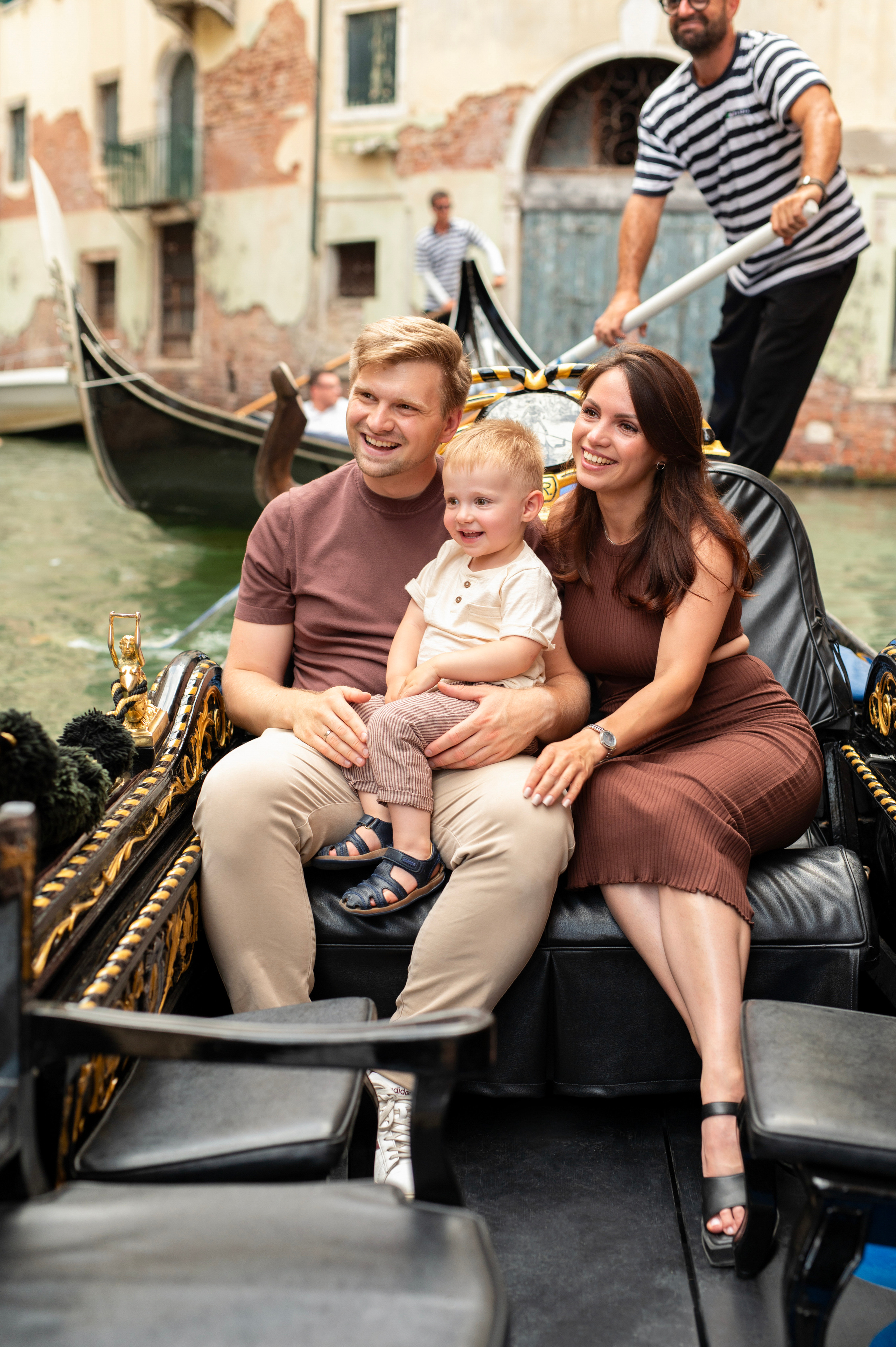 Photoshoot in gondola. Фотограф в Венеции Anna Terzi