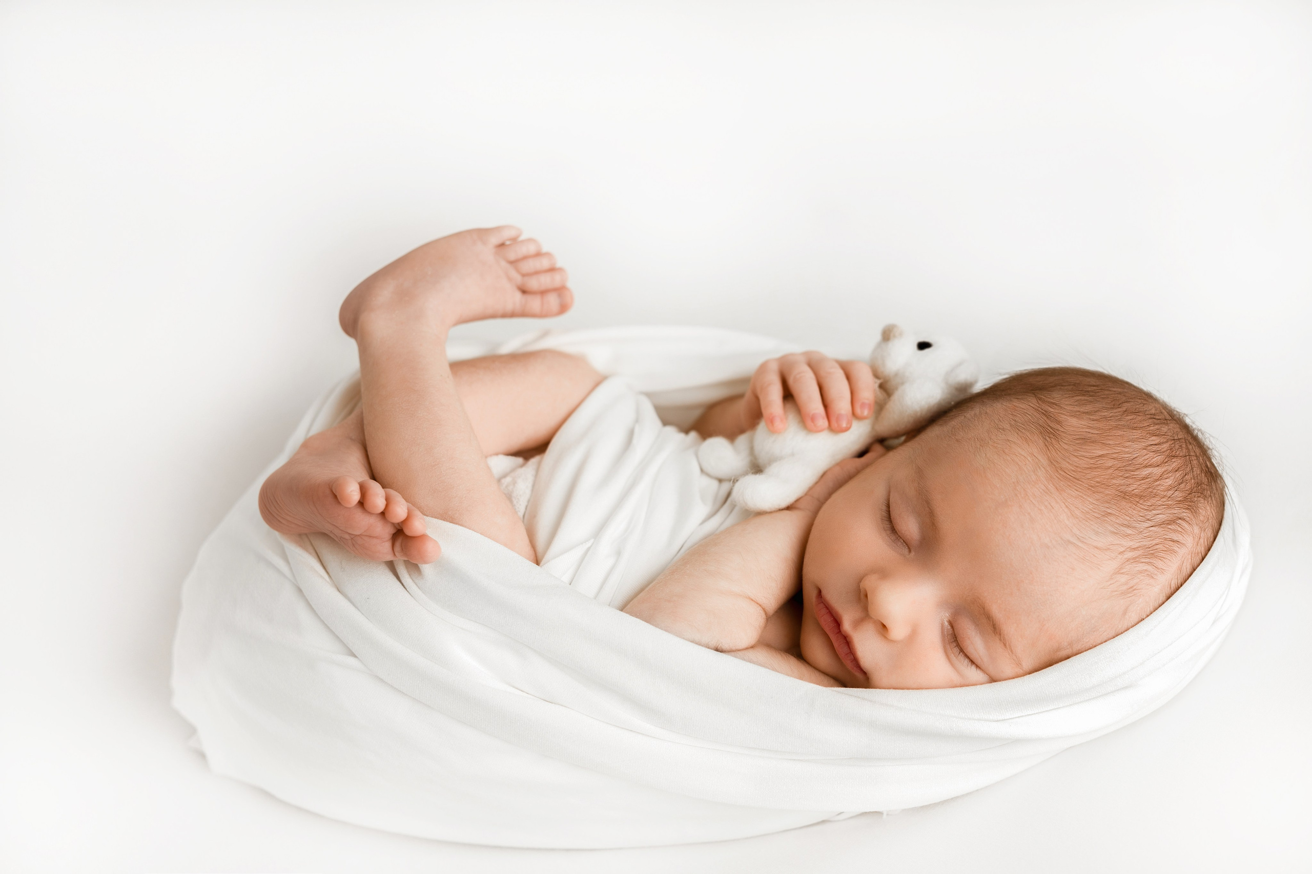 Sesja noworodkowa Emmy. Fotograf Łódź - sesja ciążowa, noworodkowa, dziecięca. Studio w Łodzi