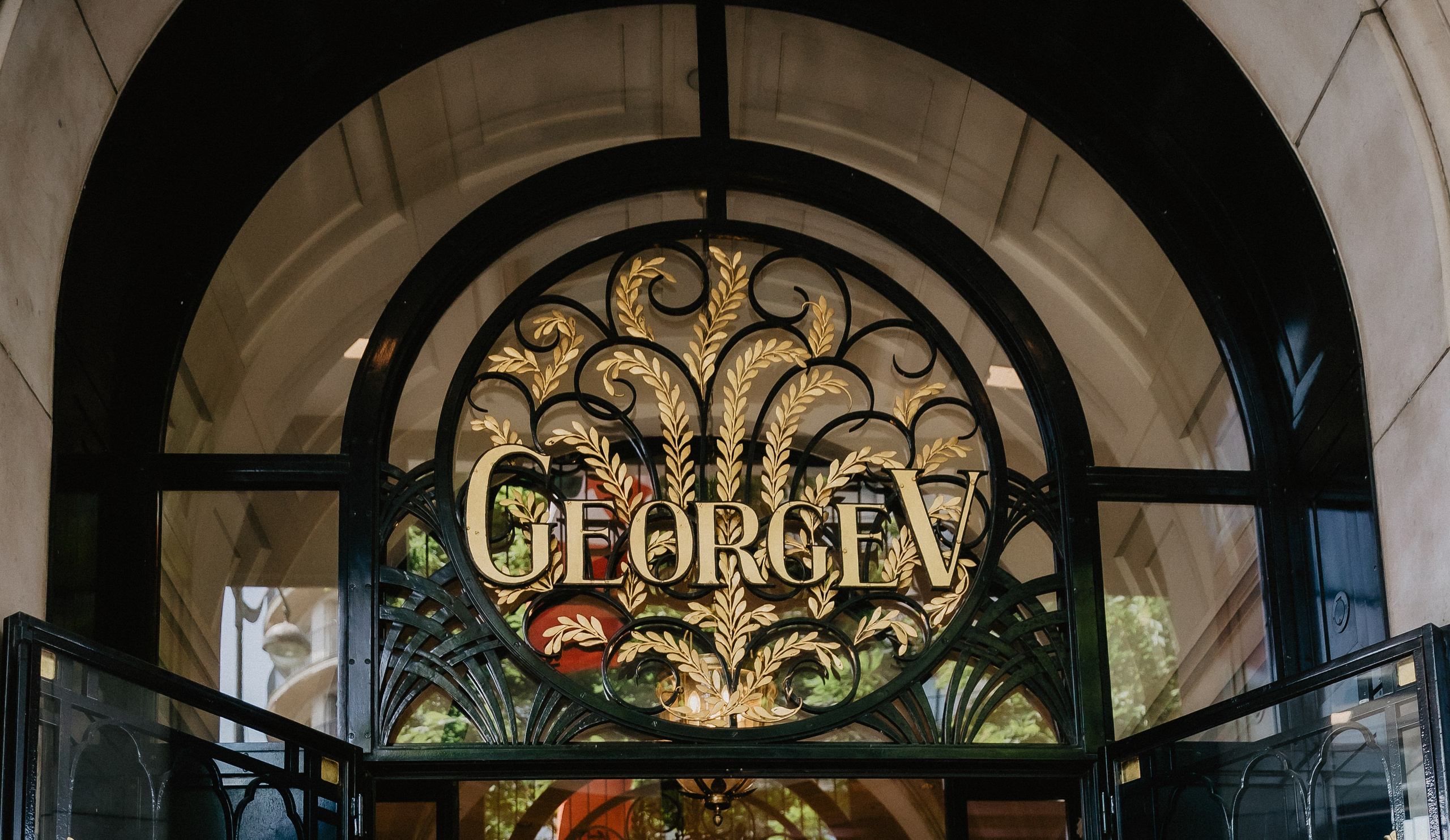 Four Seasons George V Wedding Paris | Luxury Wedding Photographer. Paris Wedding Photographer