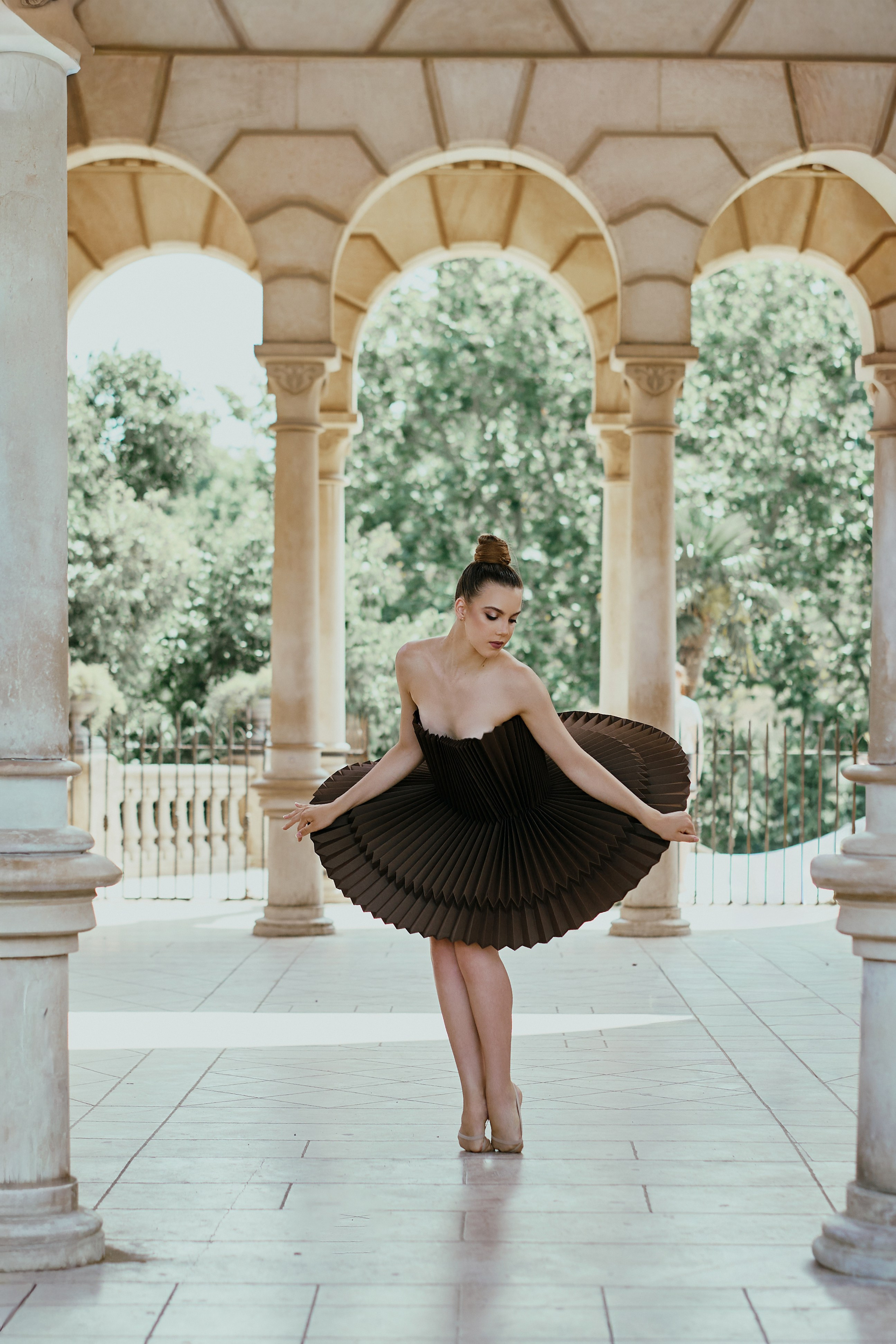 Барселона. Бумажное платье. Фотограф в Барселоне Жанна Захарченко