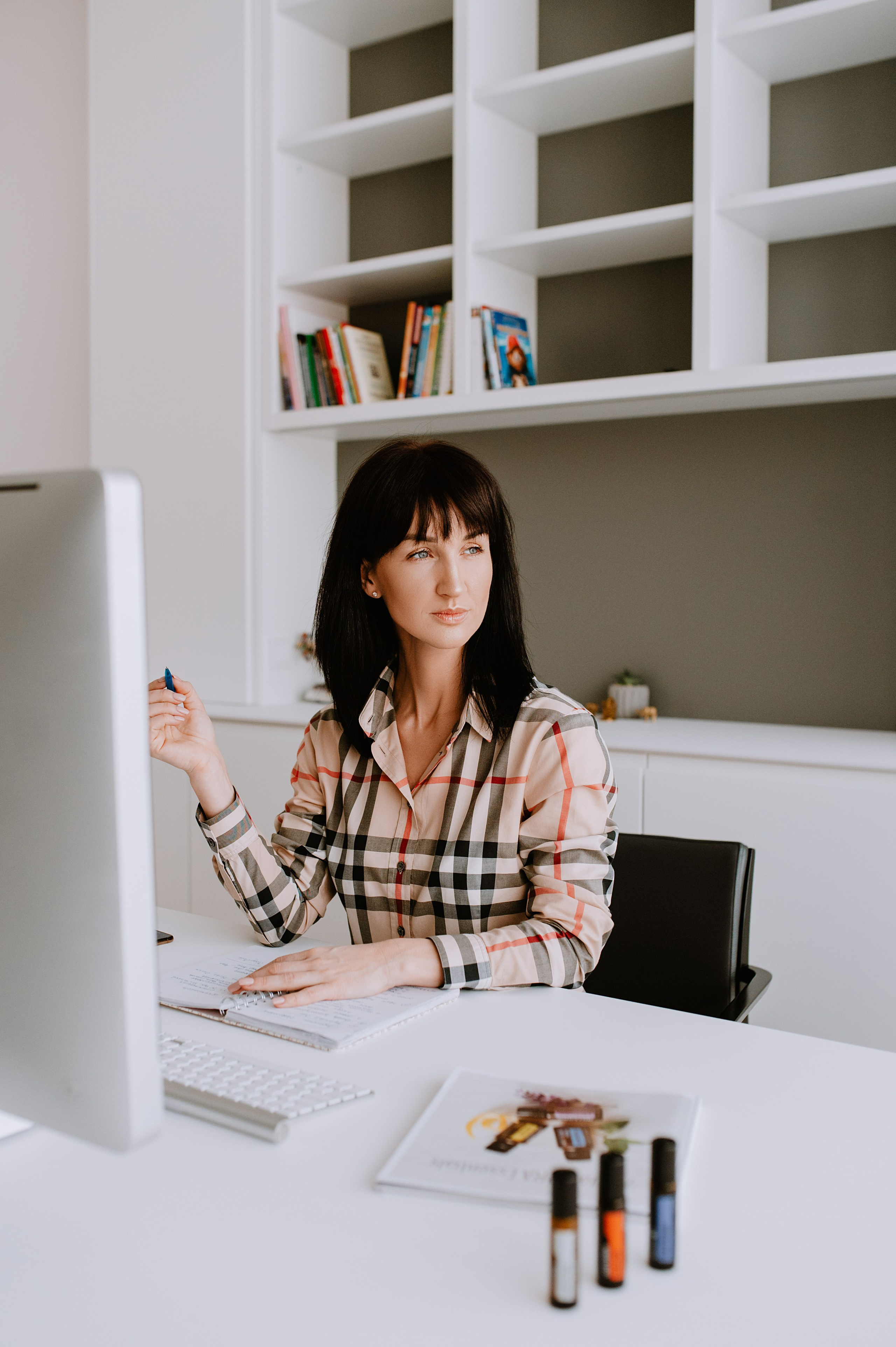 Yulia Dottera Aromatouch. ANNA-MARIA PHOTO CONTENT CREATOR — фотограф, естет, художник і візуальний експерт Instagram у Празі