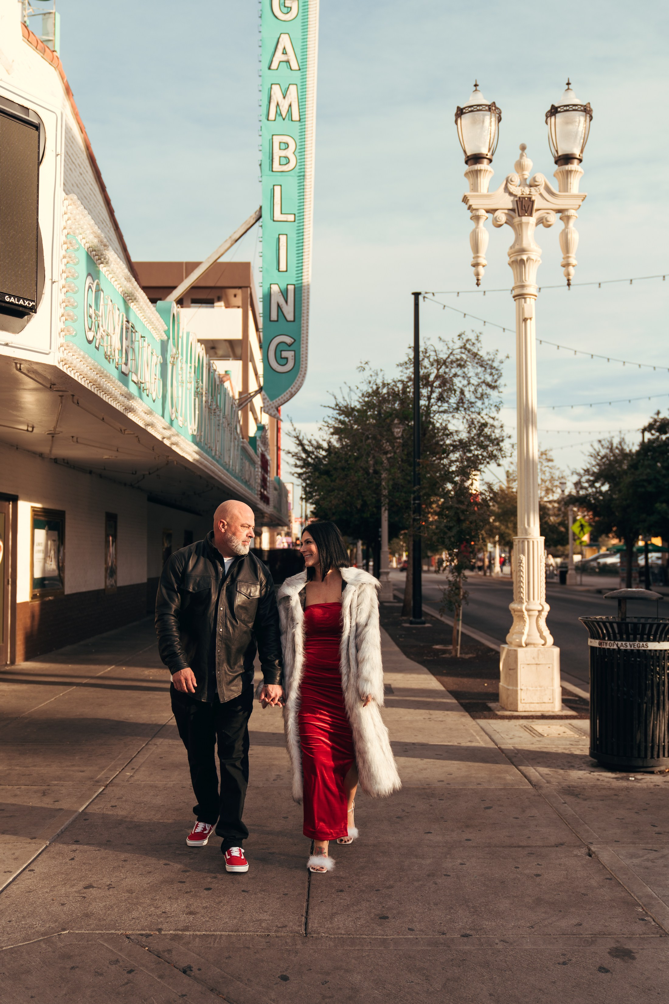 Linzey&Chad. Wedding & elopement photographer Viktoriya Kravtsov. Las Vegas