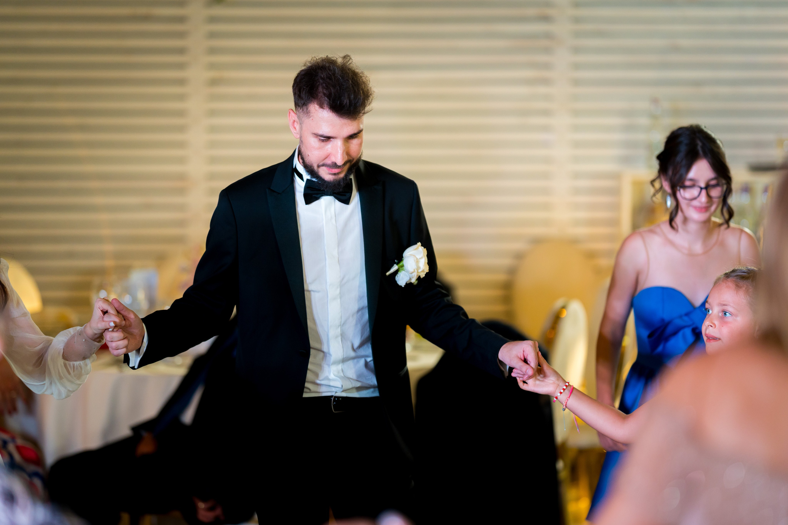 PARTY. Gabriel Florea — Fotograf nuntă București