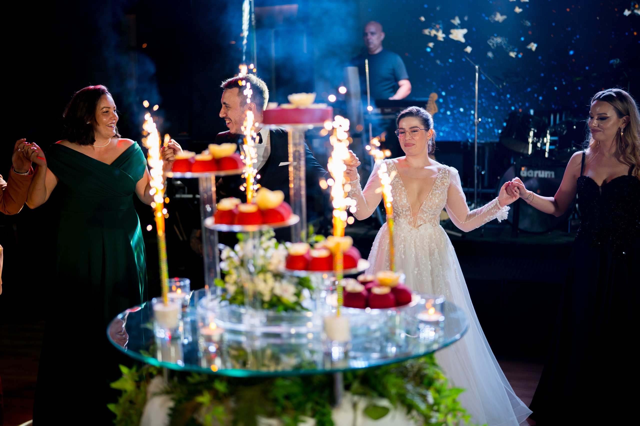 PARTY. Gabriel Florea — Fotograf nuntă București