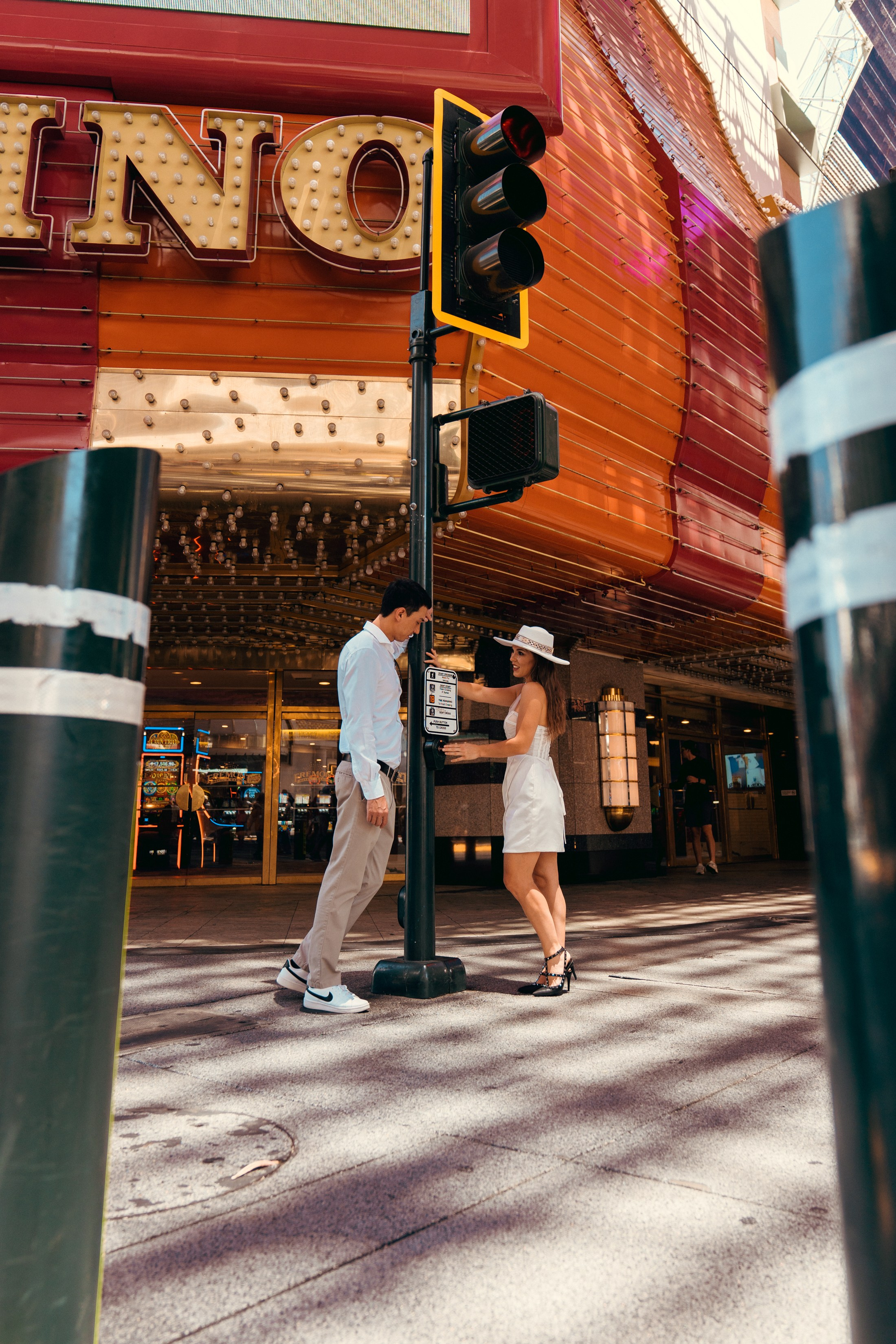 O&M. Wedding & elopement photographer Viktoriya Kravtsov. Las Vegas