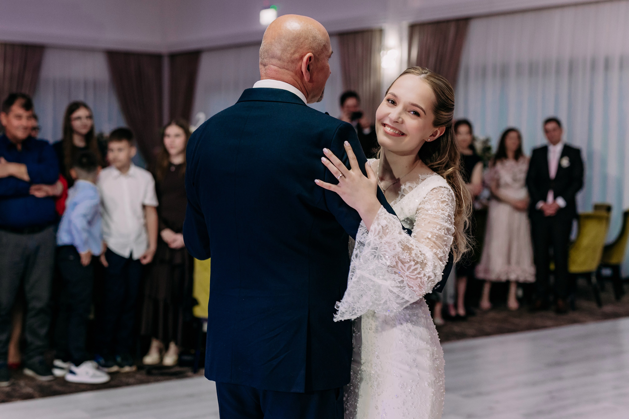 Nuntă Cristina & Alex. Photographer Miruna Buculei