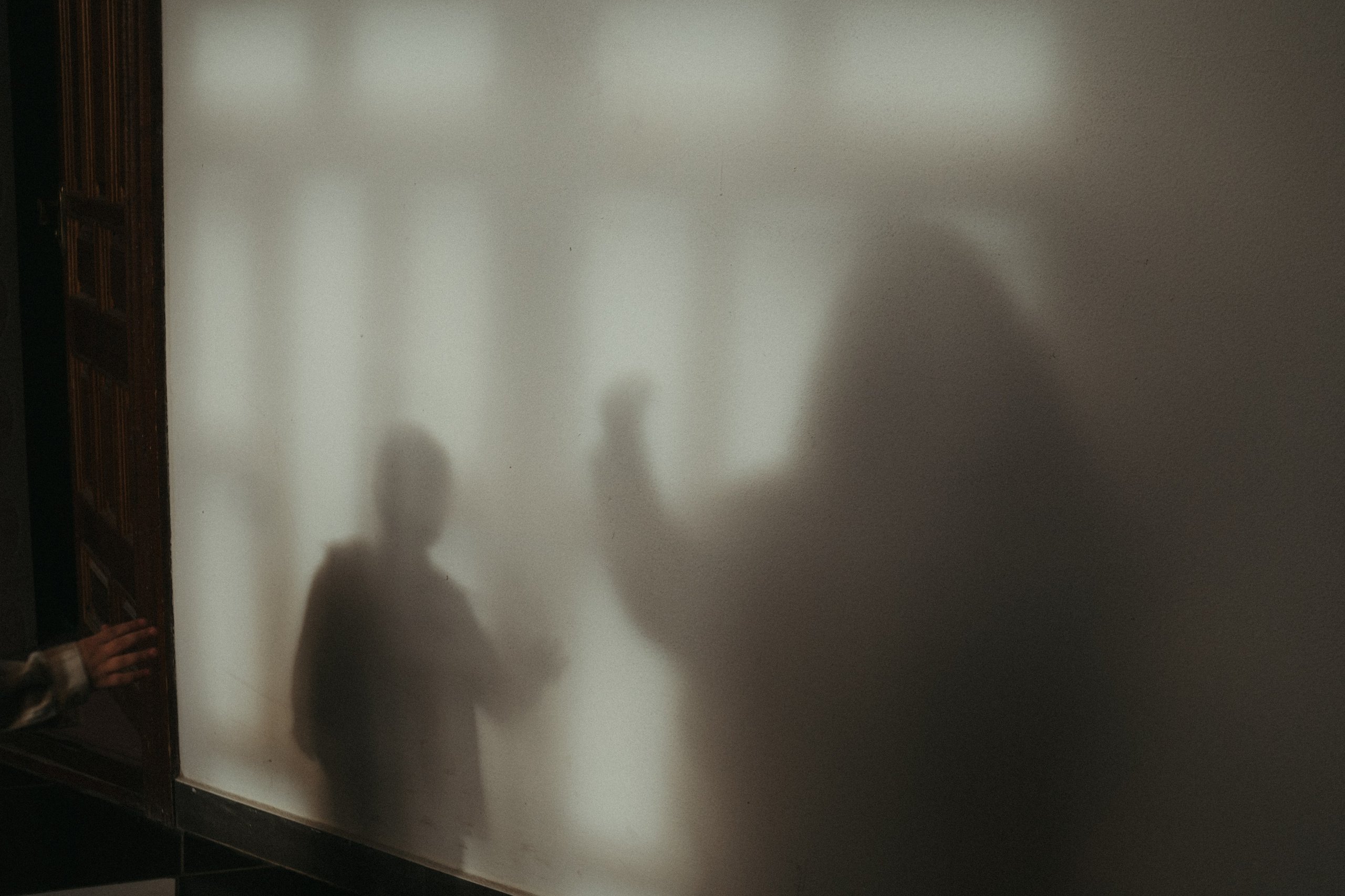 Lika and Anar. Family photographer in Saudi Arabia