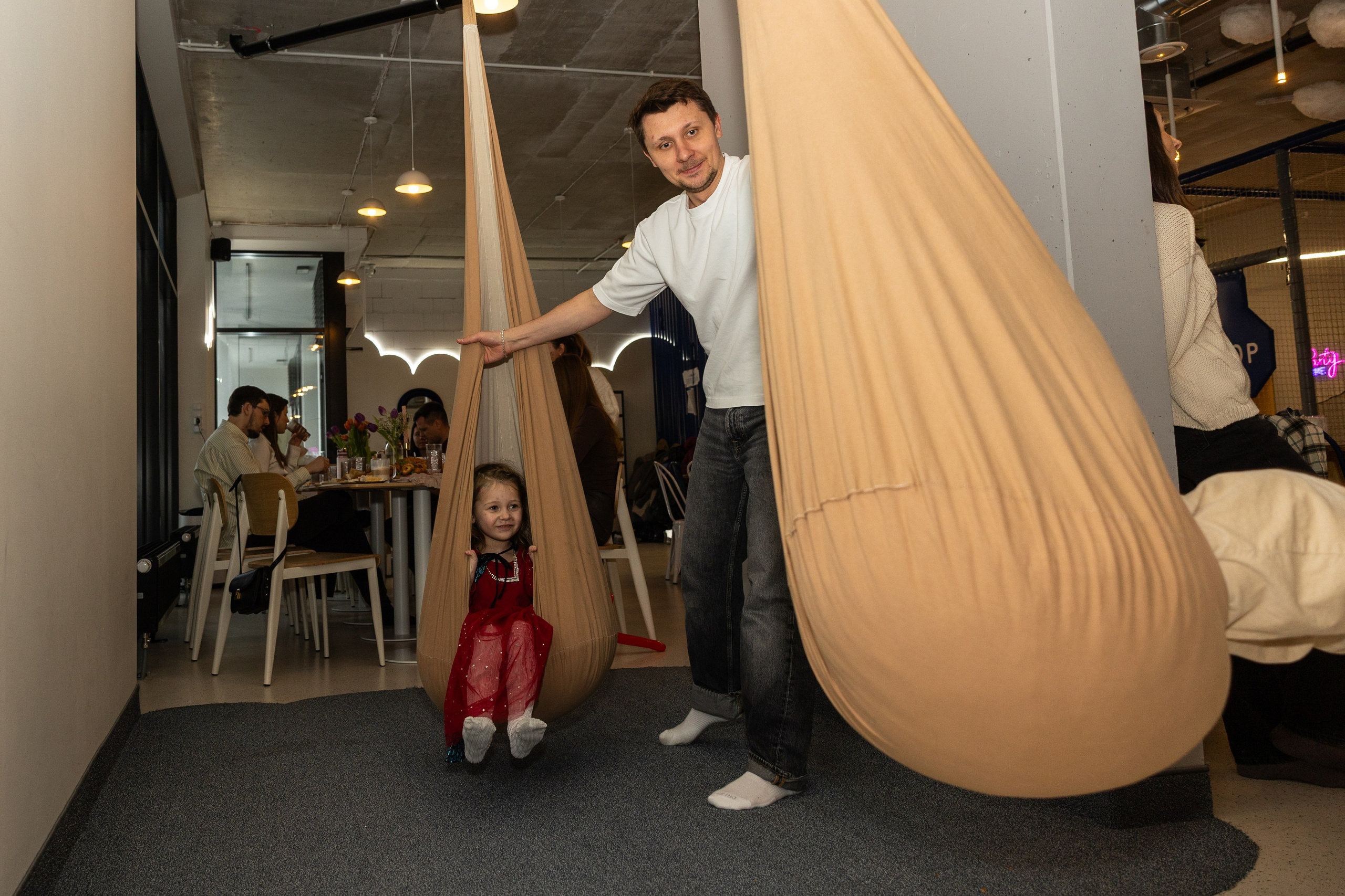 День рождения Артёма 24 января 2026 года. Семейный и детский фотограф в Варшаве Мила Бобровская