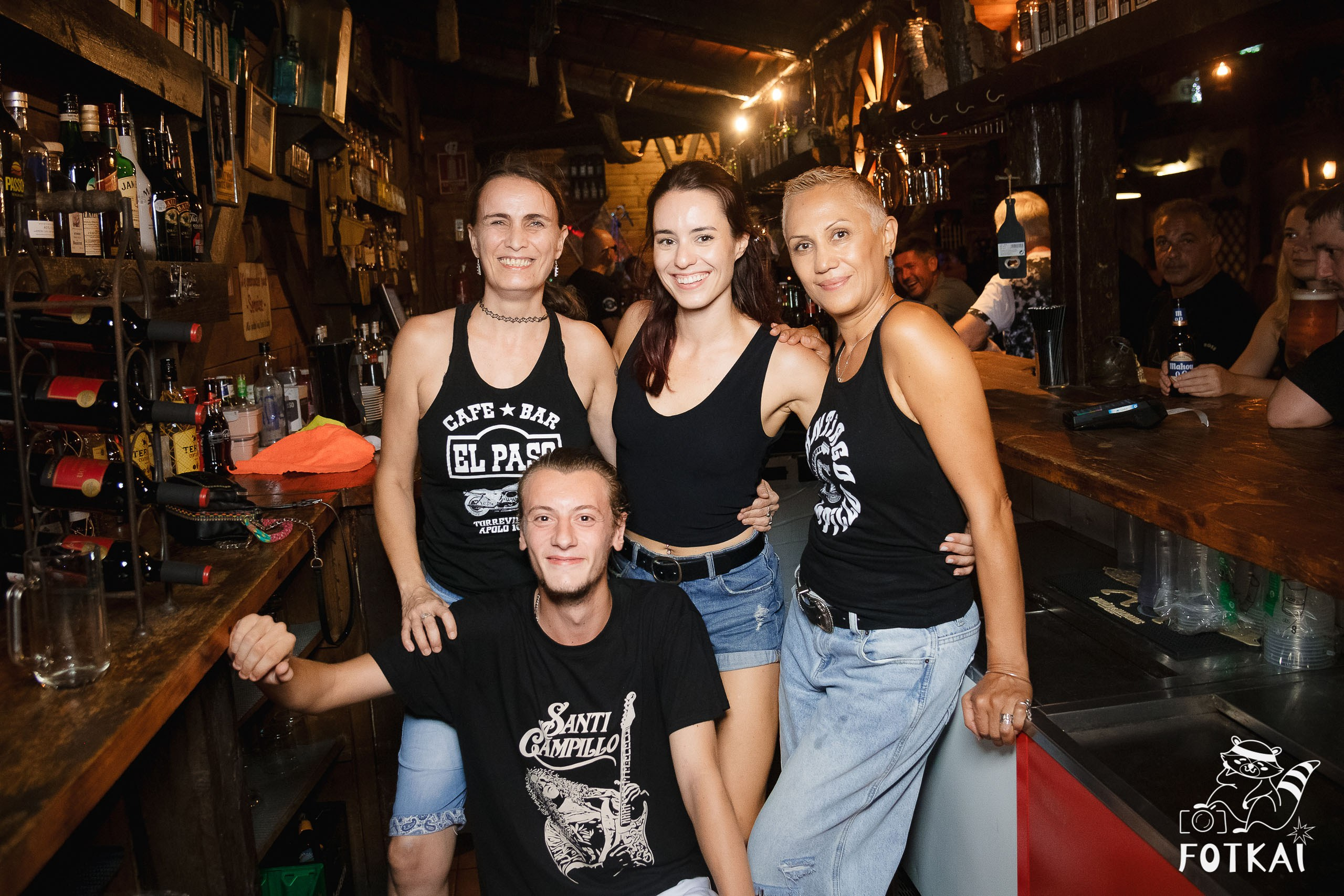 Santi Campillo en El Paso Rock Bar Torrevieja: Reportaje fotográfico 30.08.25 | FOTKAI