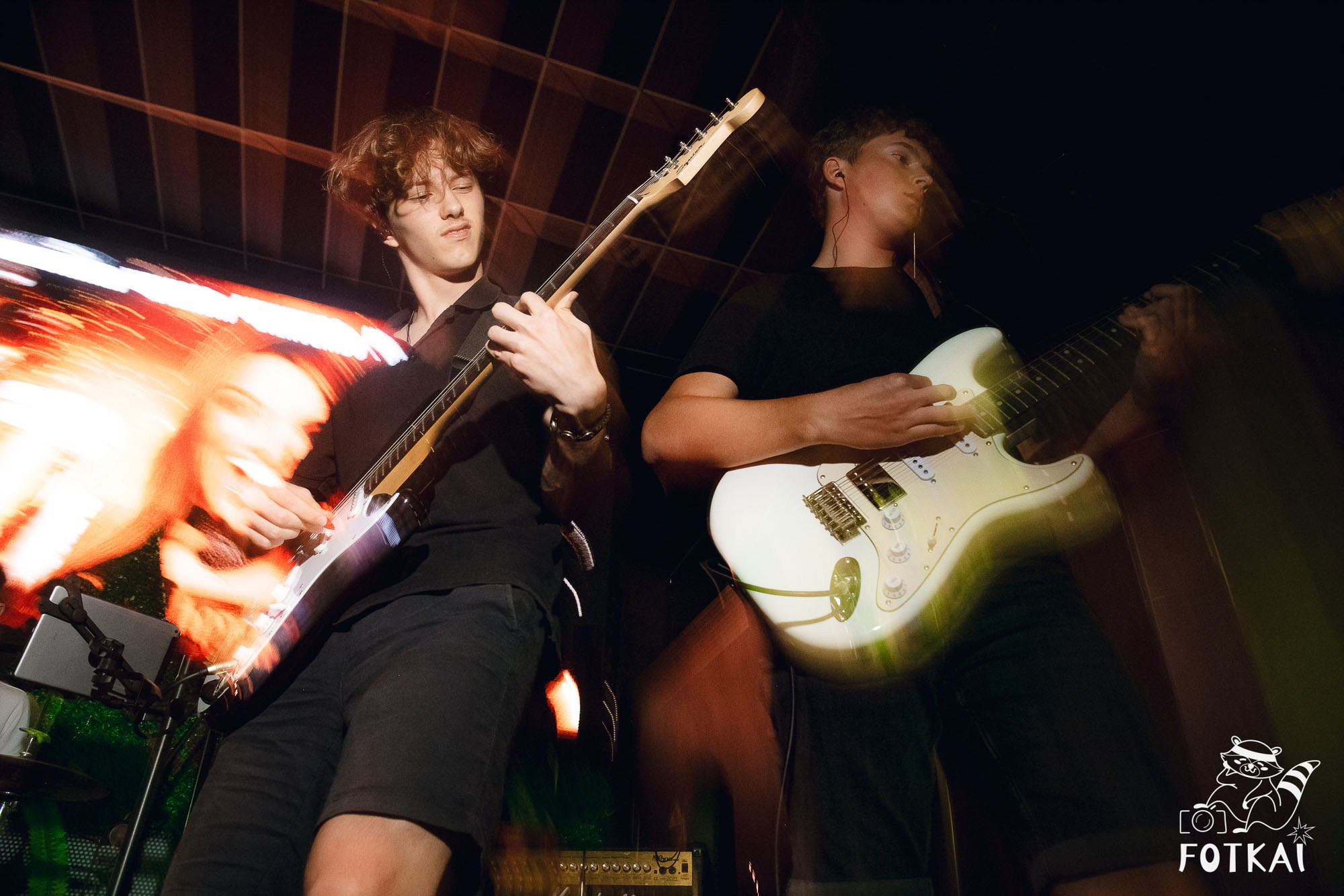 Oktoberfest Torrevieja 2025 в Avalon — Stones of the Coast, живая музыка и рок-атмосфера | Фоторепортаж FOTKAI
