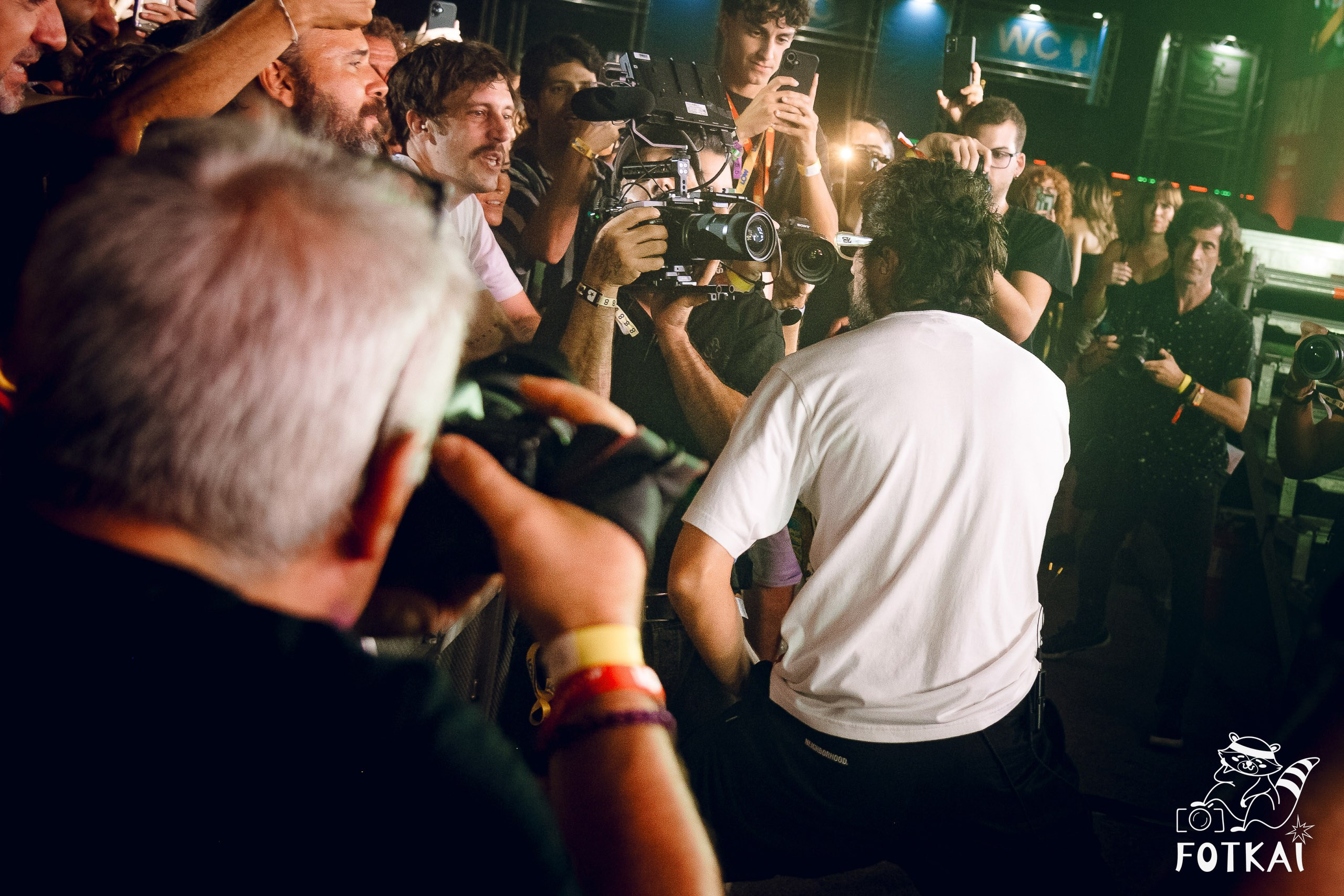 Low Festival 2026 — Fotorreportaje del primer día del festival indie en Torrevieja | FOTKAI