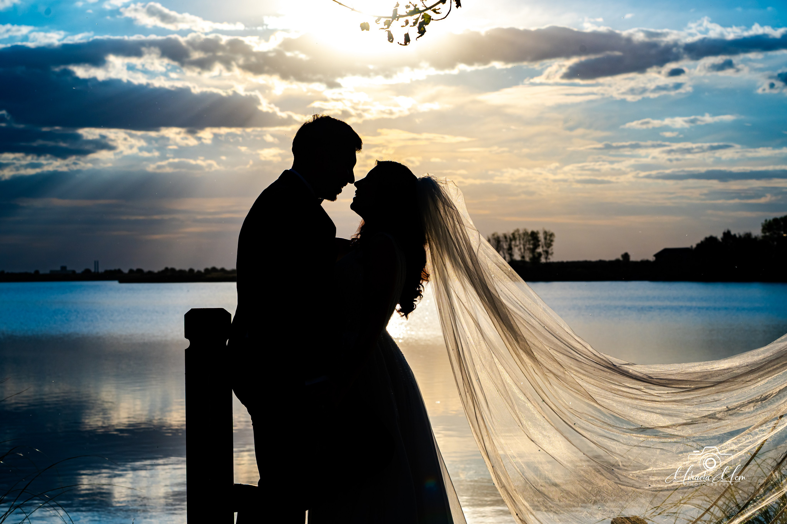 Trash the dress. MCM Happy Studio – Fotograf și Videograf Nuntă
