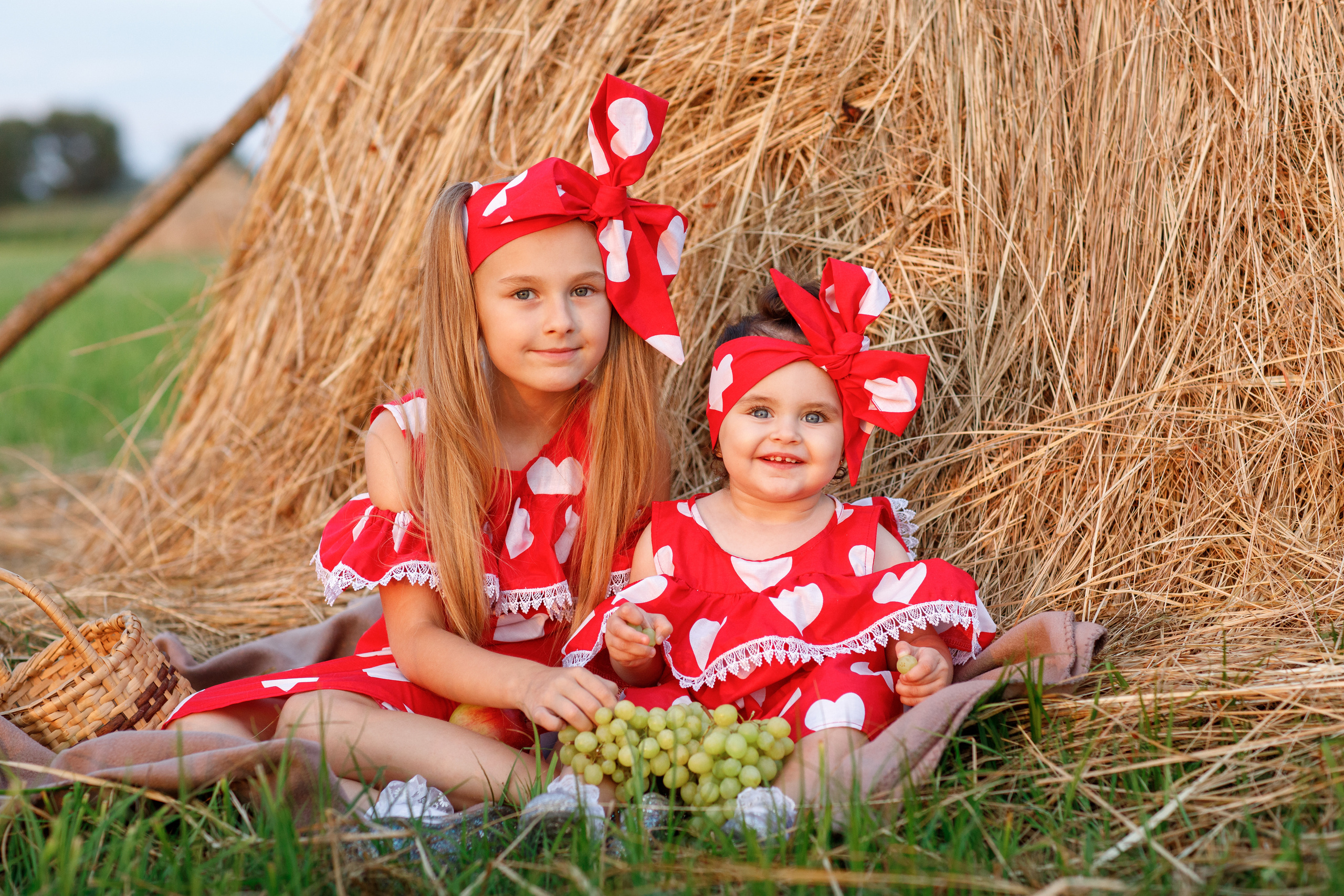 Family. Wedding & family photographer in Dorset, England. Nataliia Honcharenko