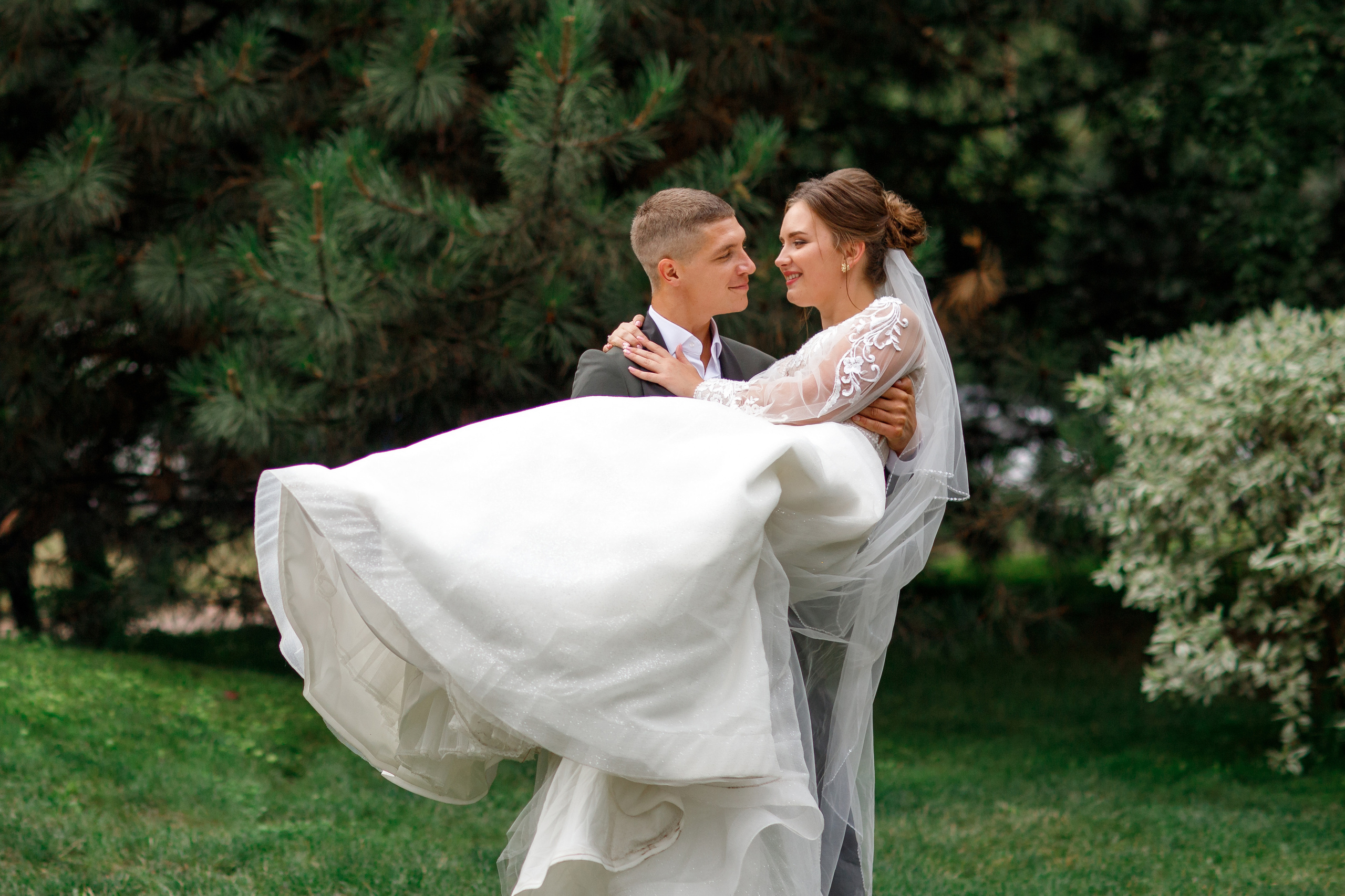 Weddings. Wedding & family photographer in Dorset, England. Nataliia Honcharenko