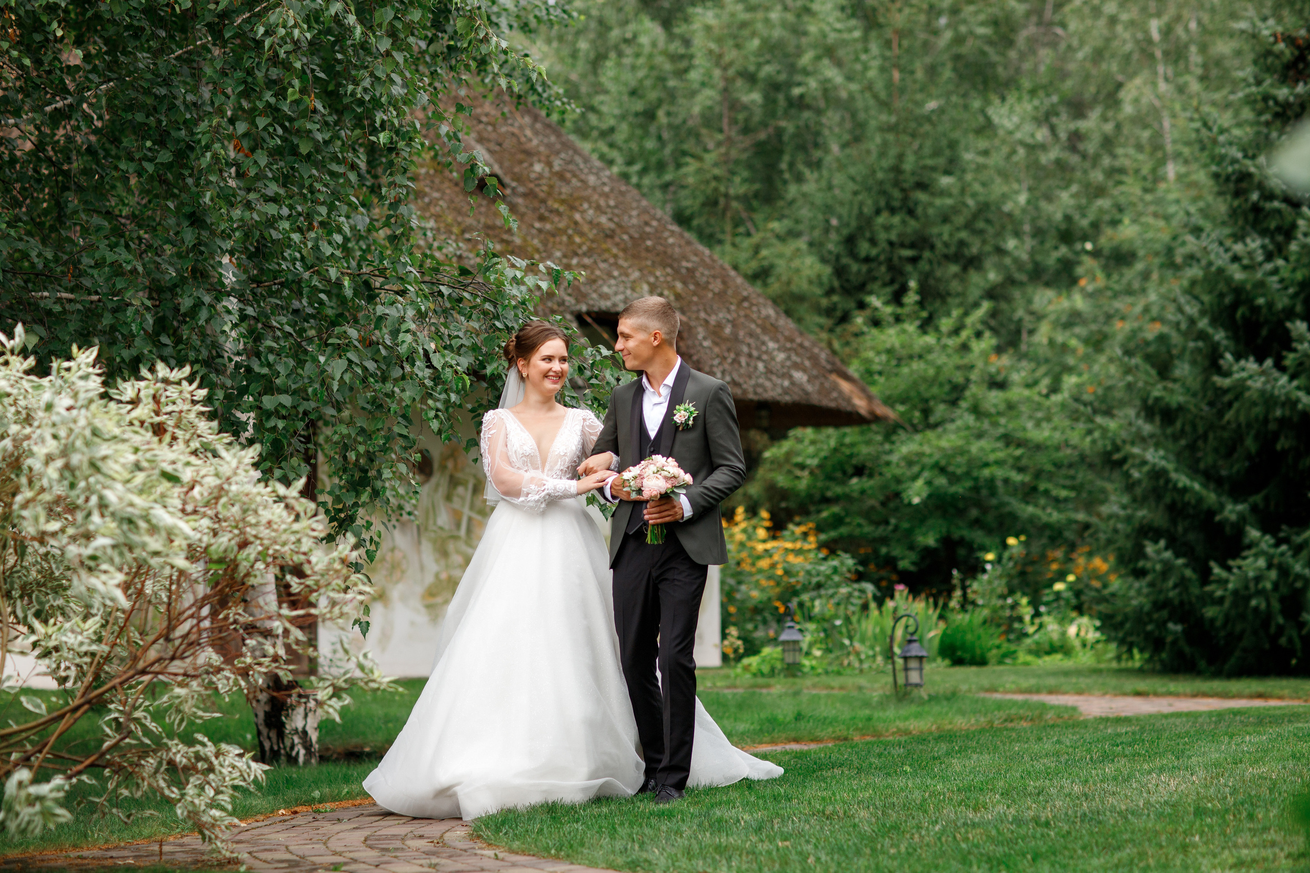 Weddings. Wedding & family photographer in Dorset, England. Nataliia Honcharenko