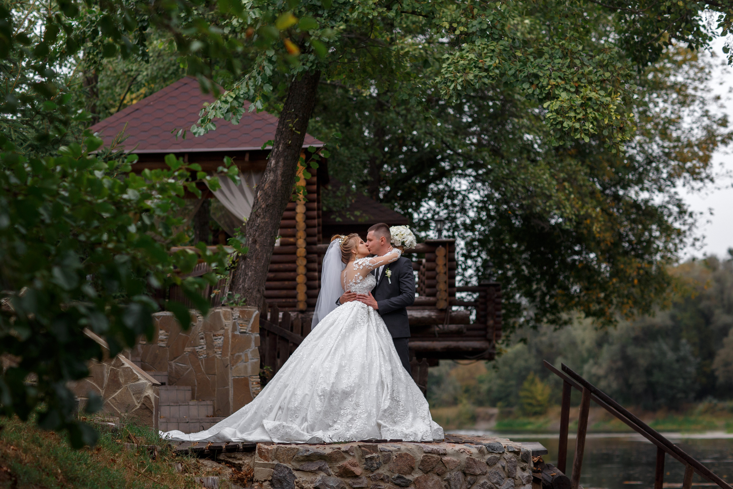 Weddings. Wedding & family photographer in Dorset, England. Nataliia Honcharenko
