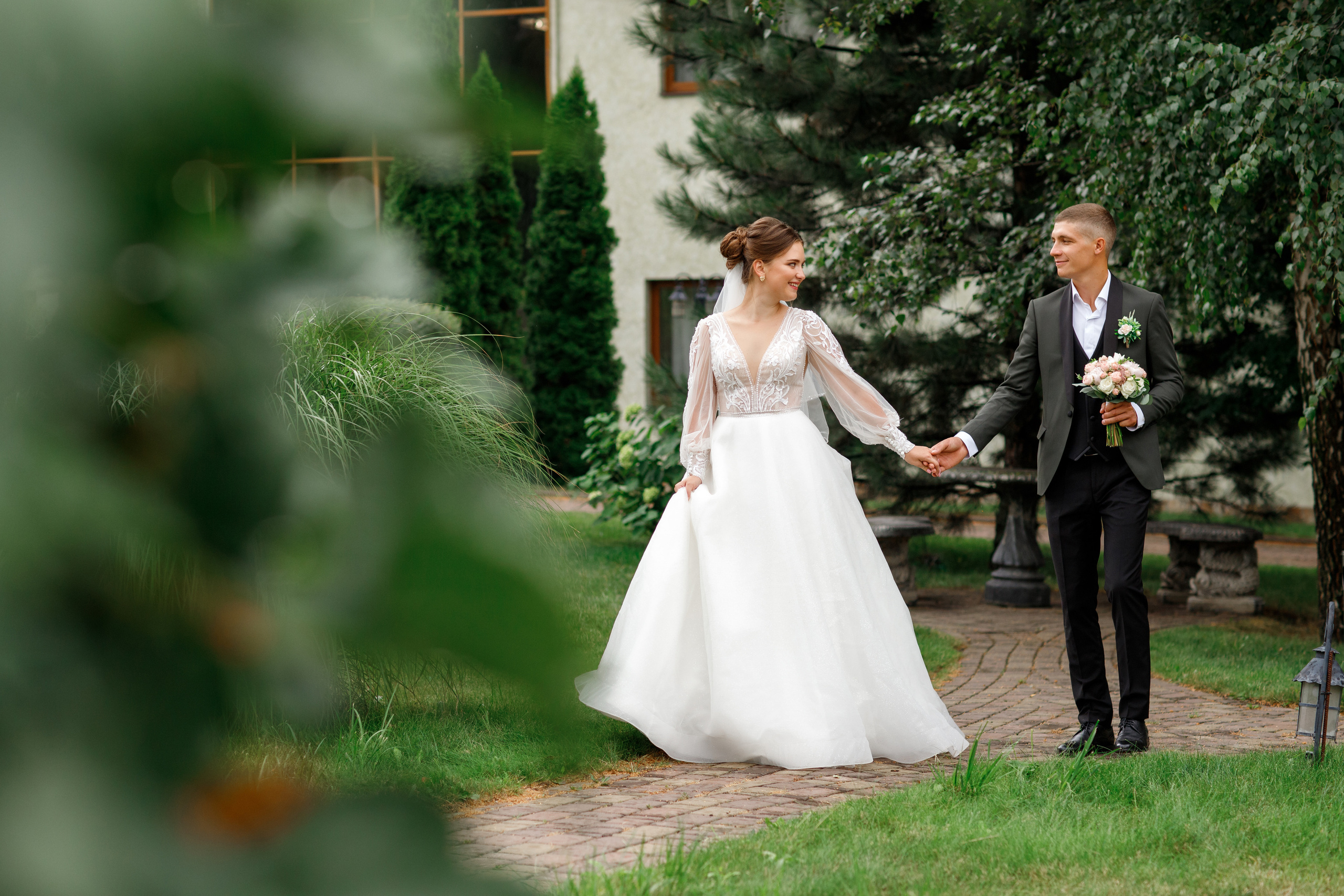 Weddings. Wedding & family photographer in Dorset, England. Nataliia Honcharenko