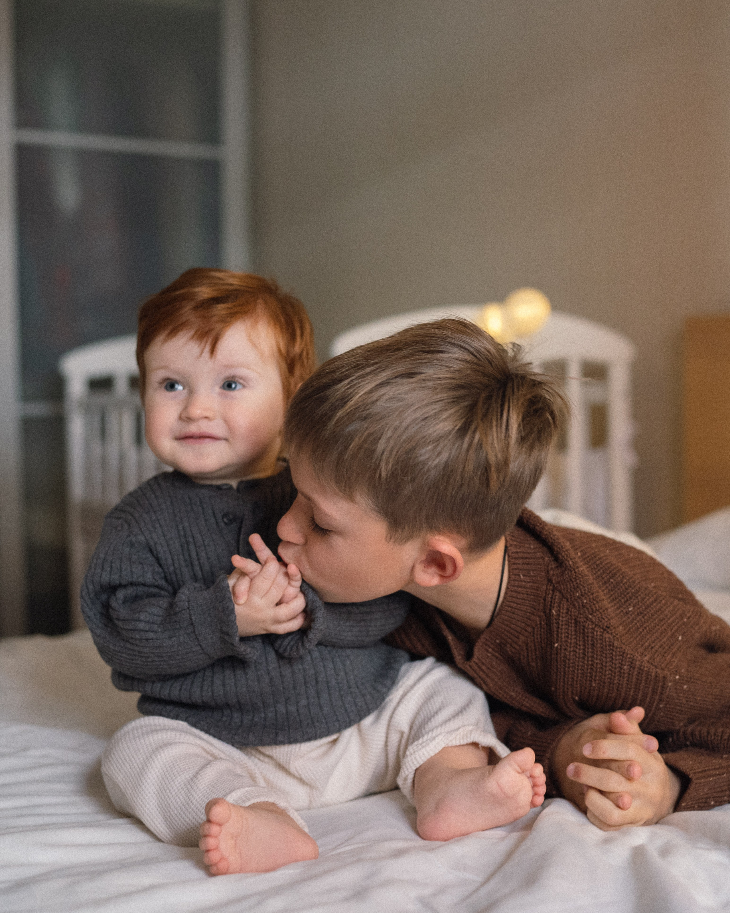 Family Photoshoot Spain with kids. Photographer in Madrid, Spain. Alyona Belyaninova