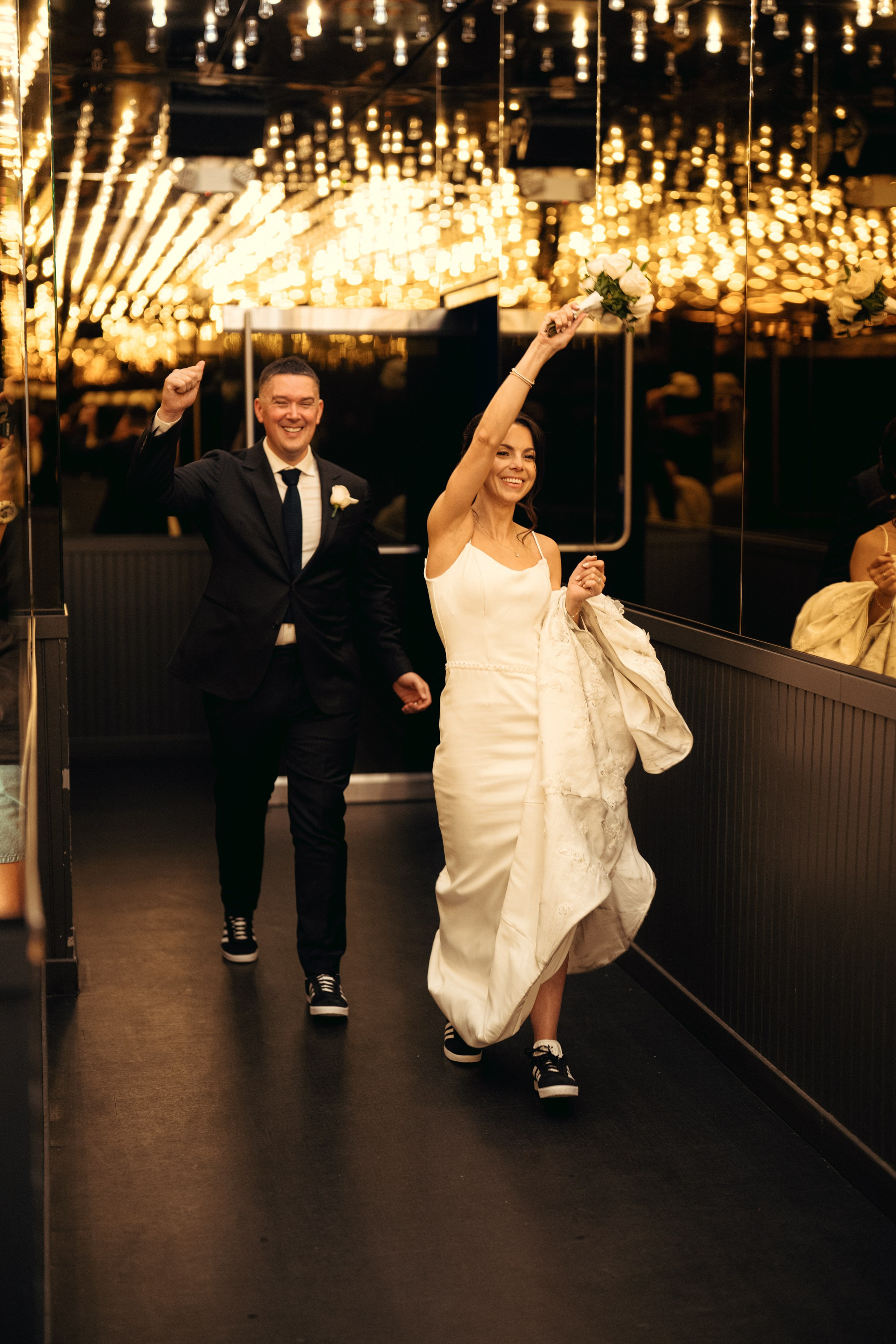 Lara&Dan. Wedding & elopement photographer Viktoriya Kravtsov. Las Vegas