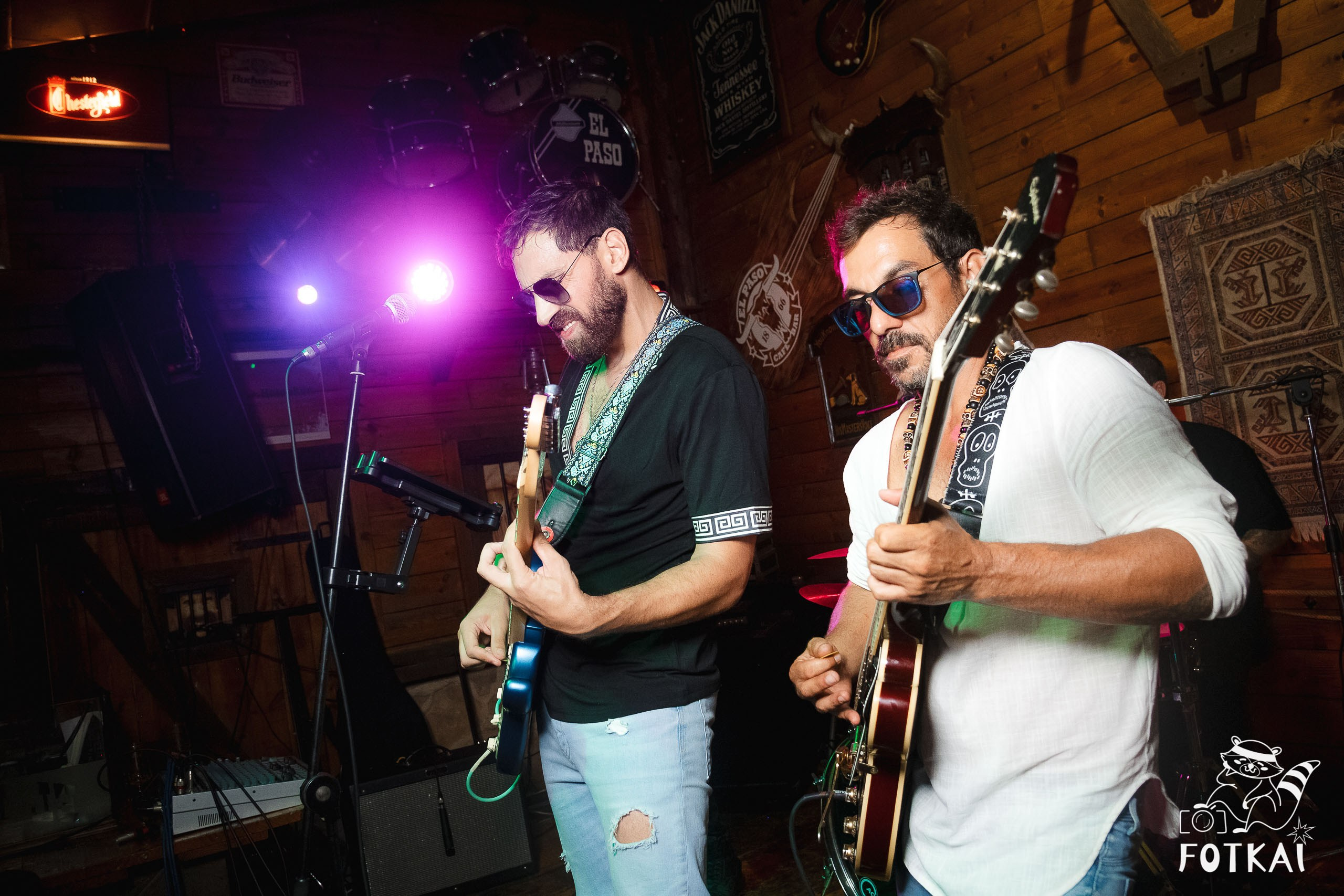 Stones of the Coast en El Paso Rock Bar Torrevieja: Reportaje fotográfico 20.09.25 | FOTKAI