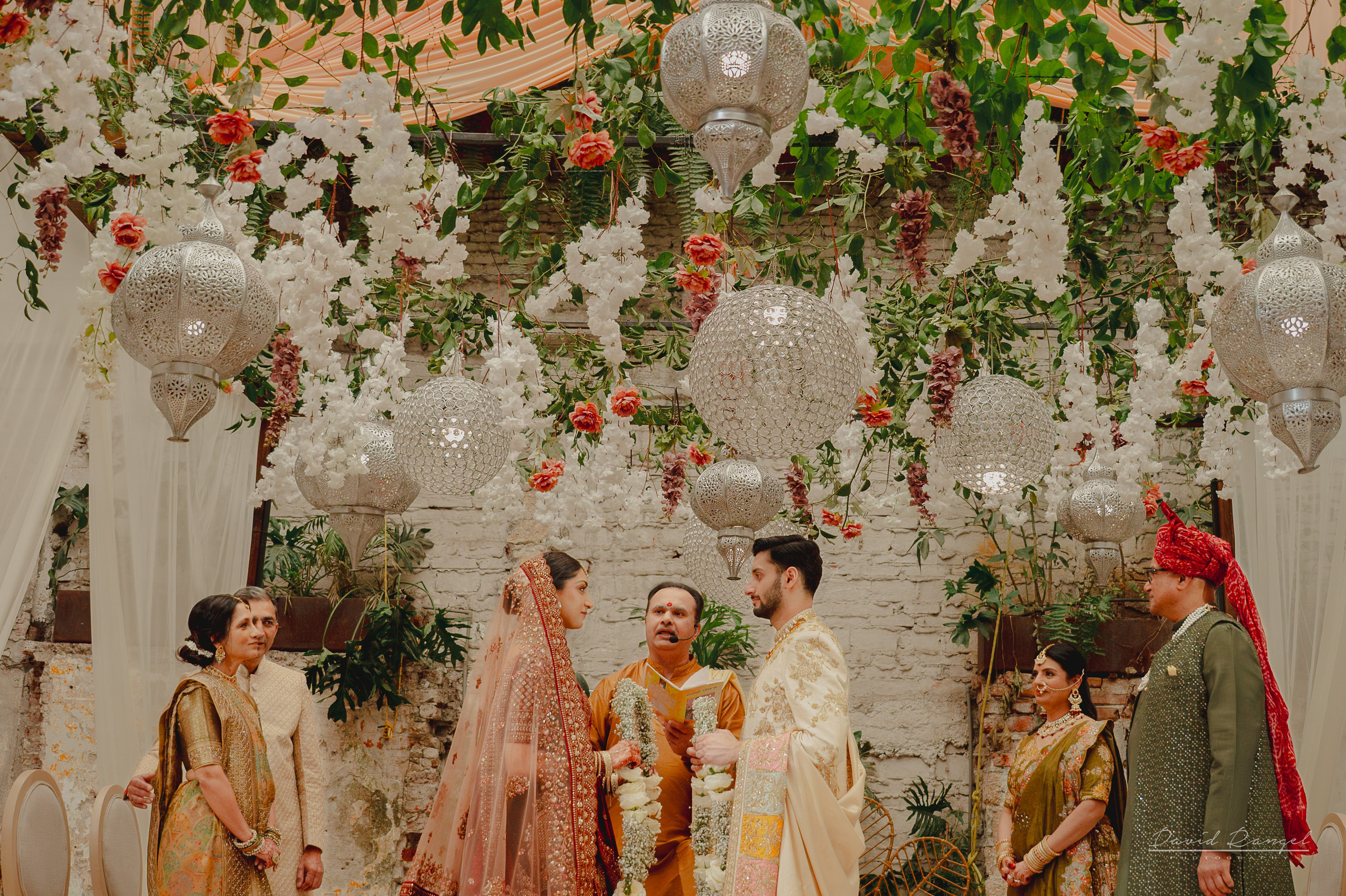 Hindu Weddings. Destination wedding photographer based in Cancun and Riviera Maya with service worldwide