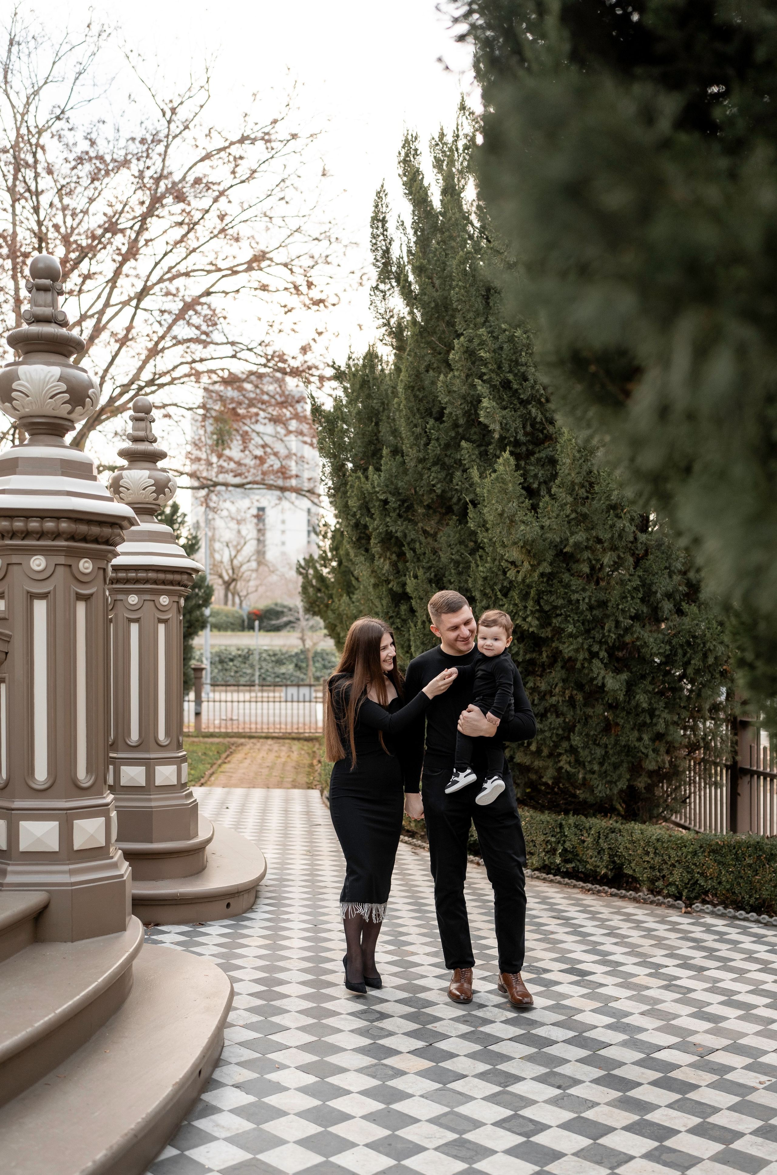 Artem, Nadia & Elisha. Family photographer in Sacramento | Sofia Pavenko
