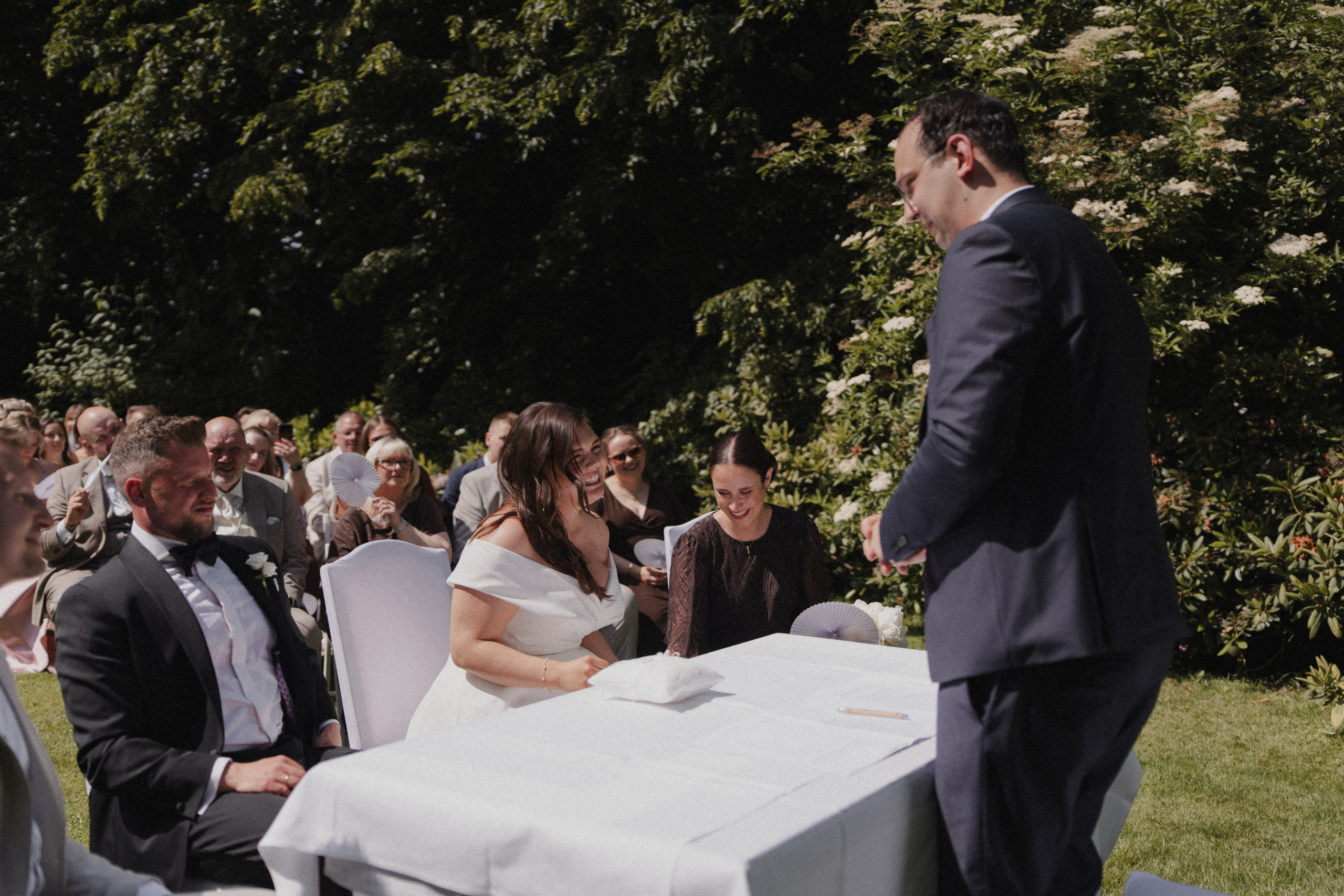 Jessica & Felix I Gesellschaft Harmonie Bochum. Hochzeitsfotografin Bochum | Halyna Reiche Fotografie NRW