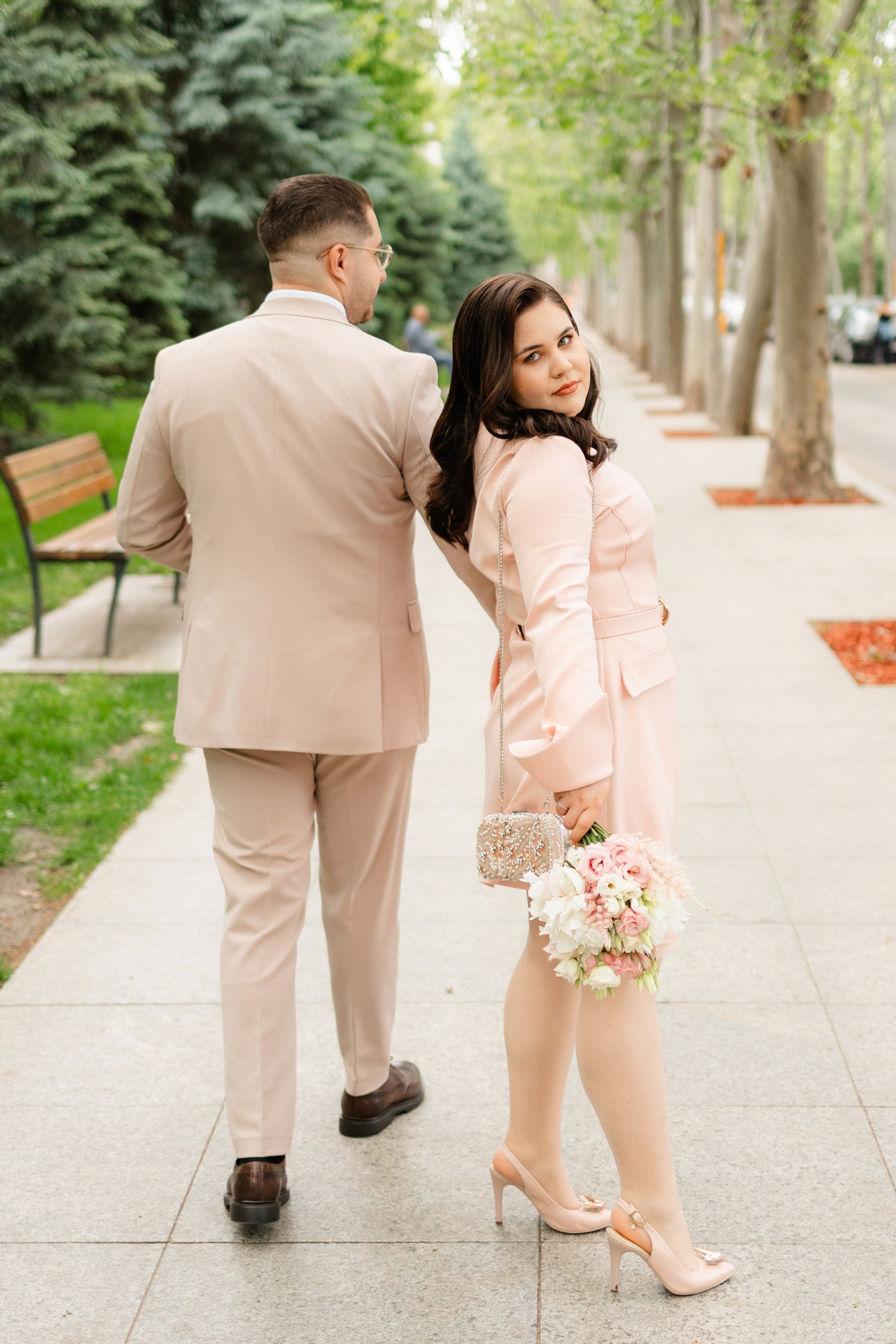 Olivia & Alex. Wedding Photographer, based in Iasi, Romania, but will travel all over the globe to make sure you look amazing in all your wedding photos