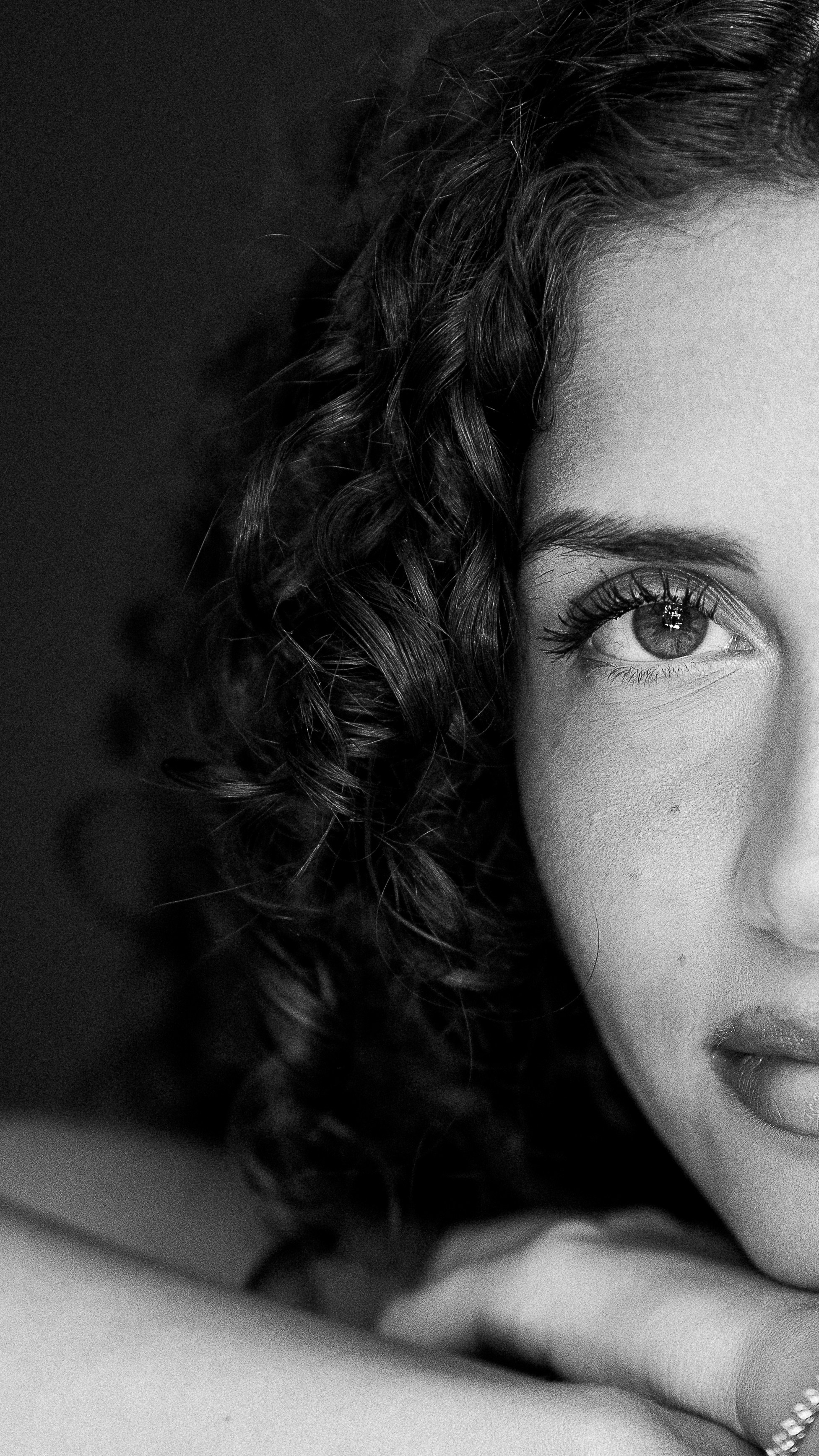 J. Rawnoir- Portrait photography by Daria Paliy.Timeless black&white portraits of women in NYC area